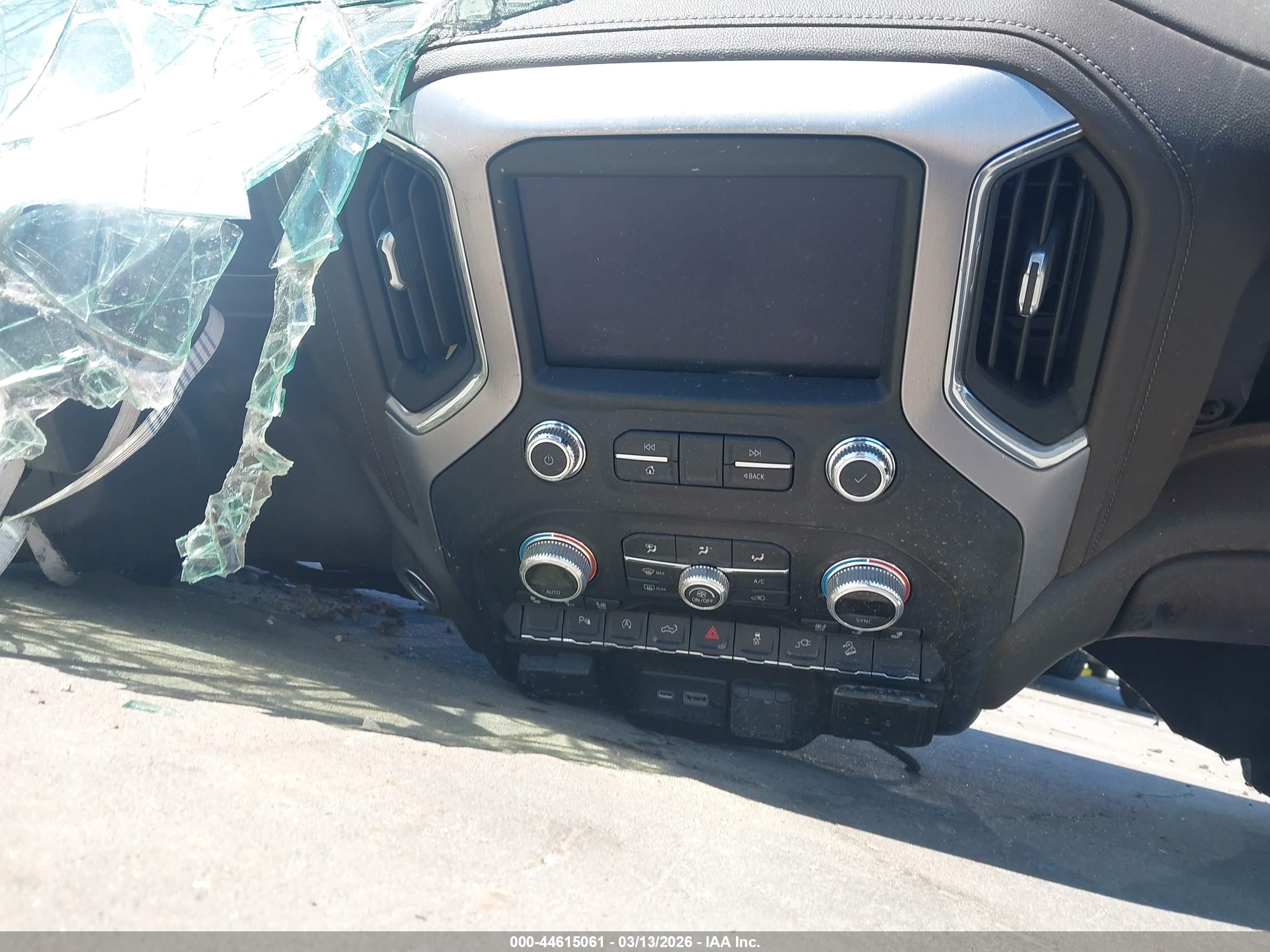 GMC SIERRA image 5