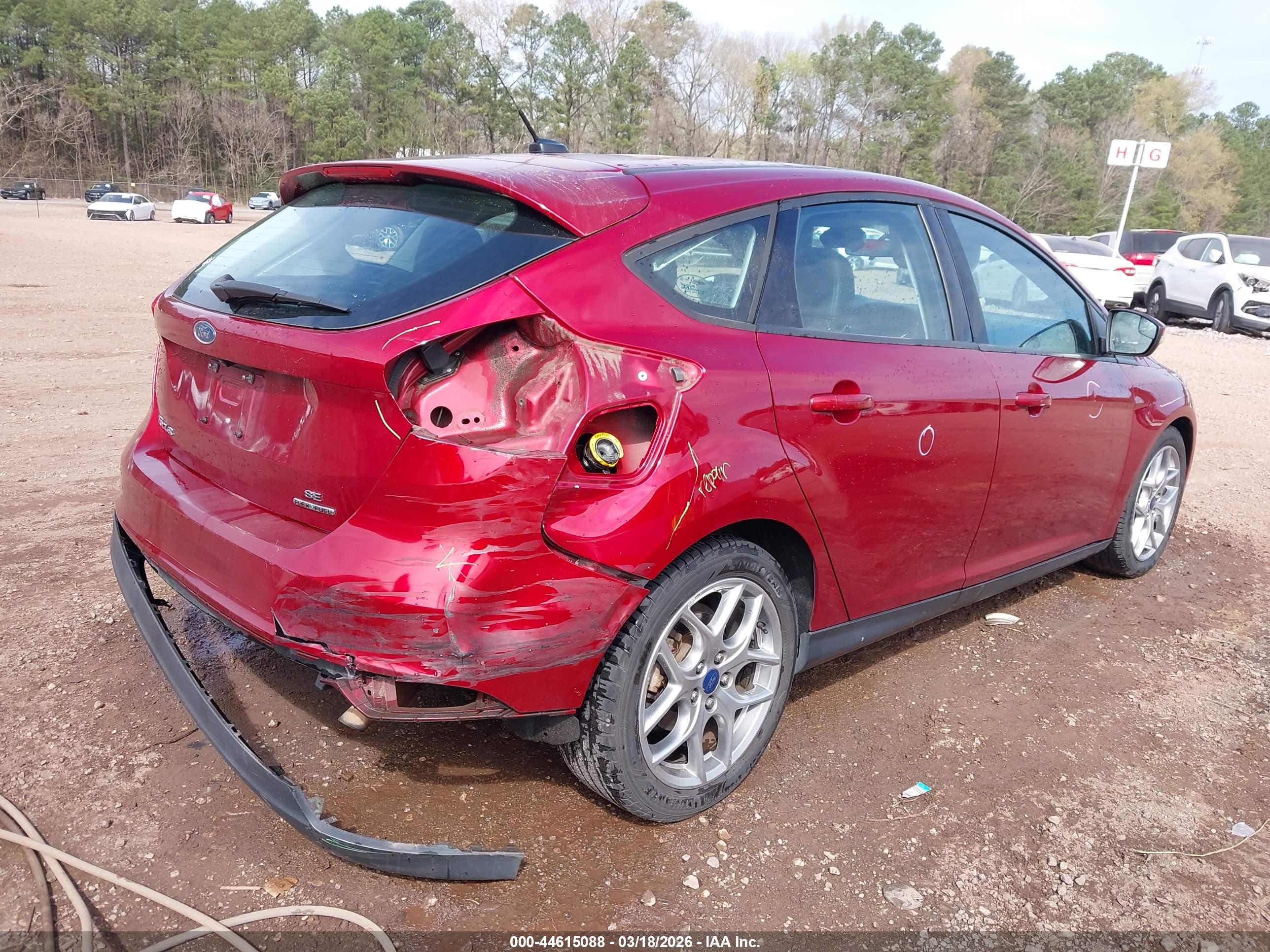 FORD FOCUS image 4