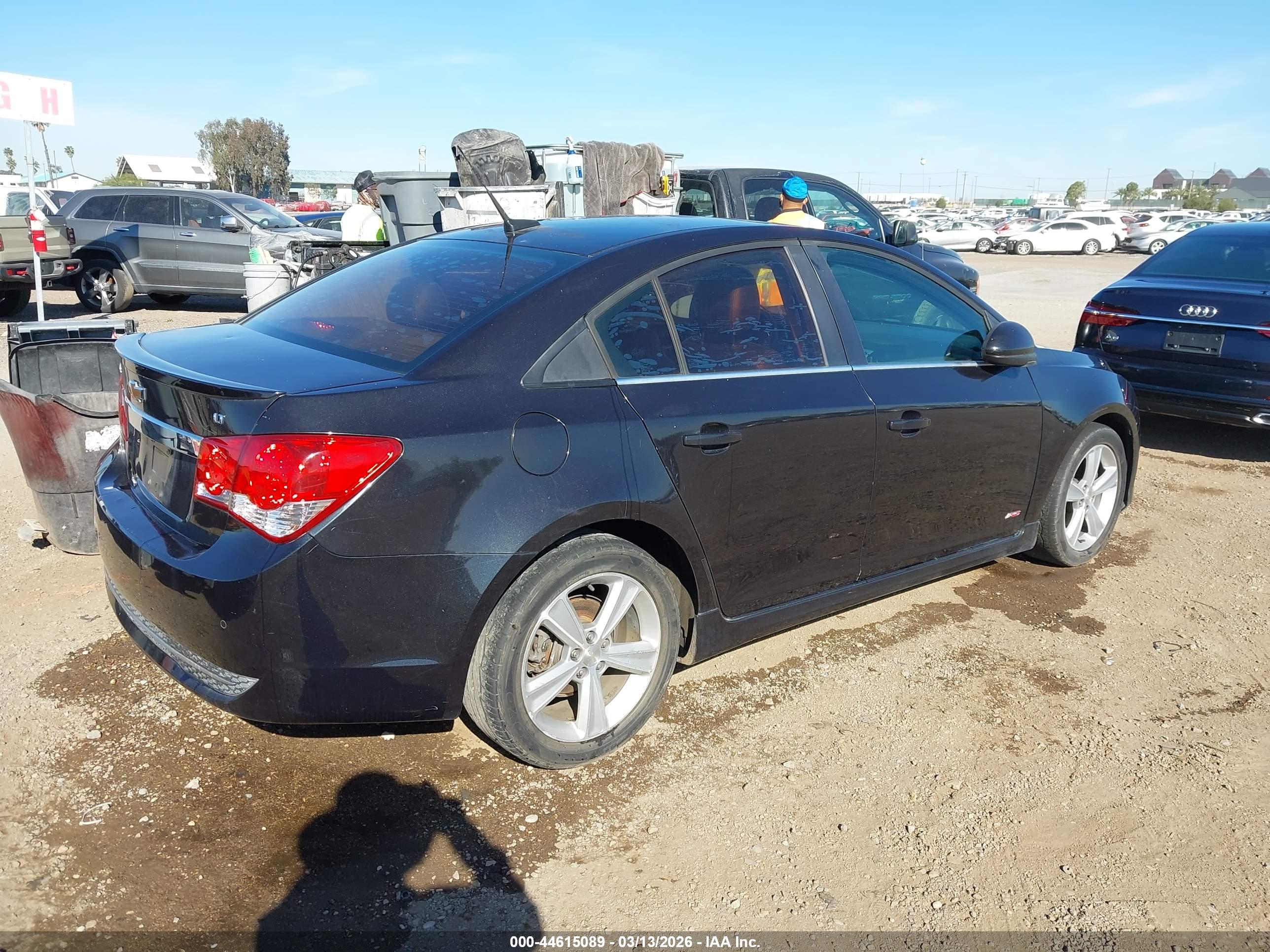 CHEVROLET CRUZE image 4
