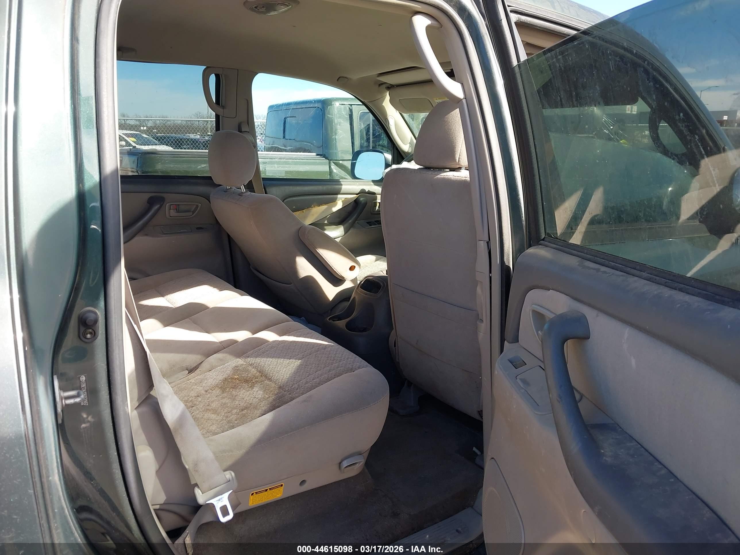 TOYOTA TUNDRA image 8