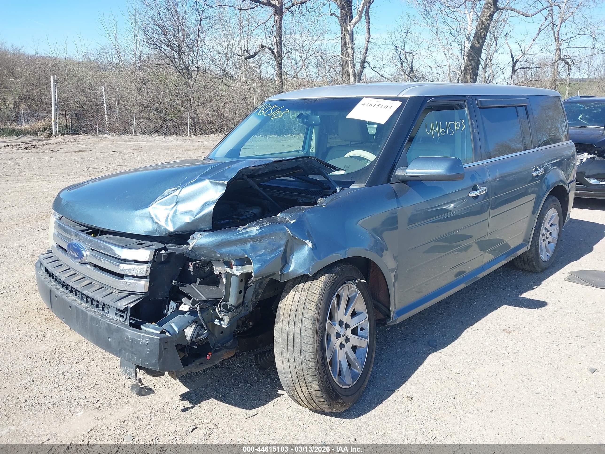 FORD FLEX image 2