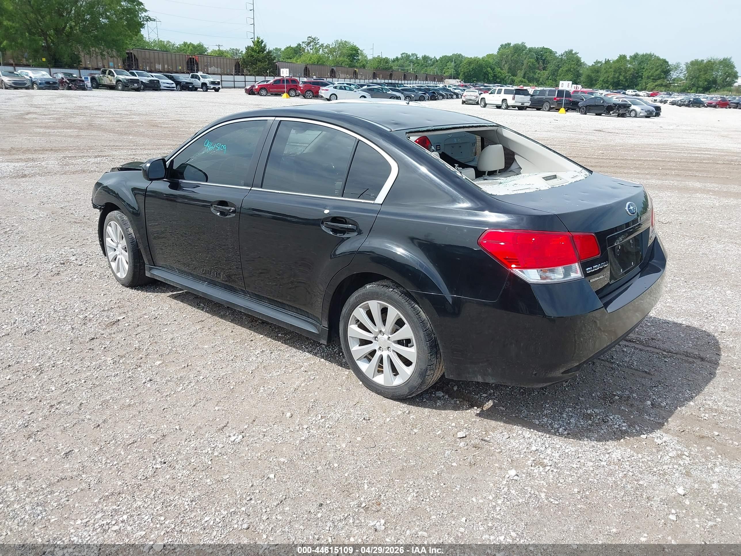 SUBARU LEGACY image 3