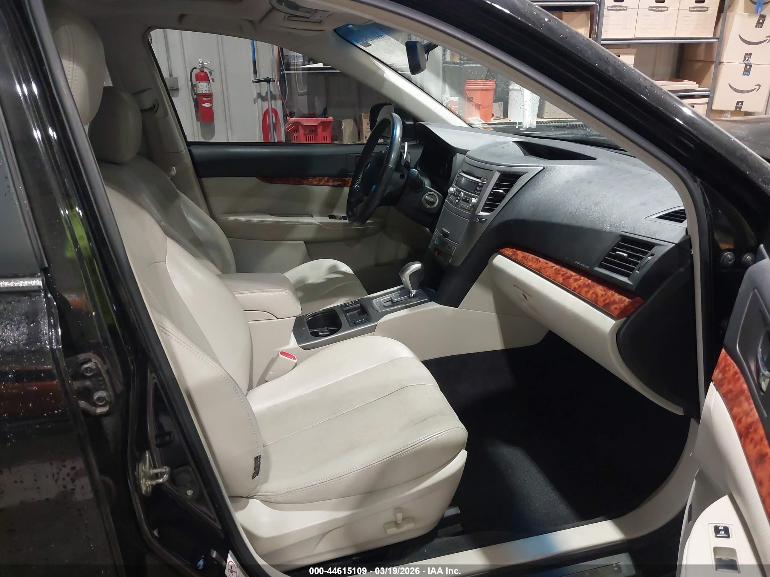 SUBARU LEGACY image 5
