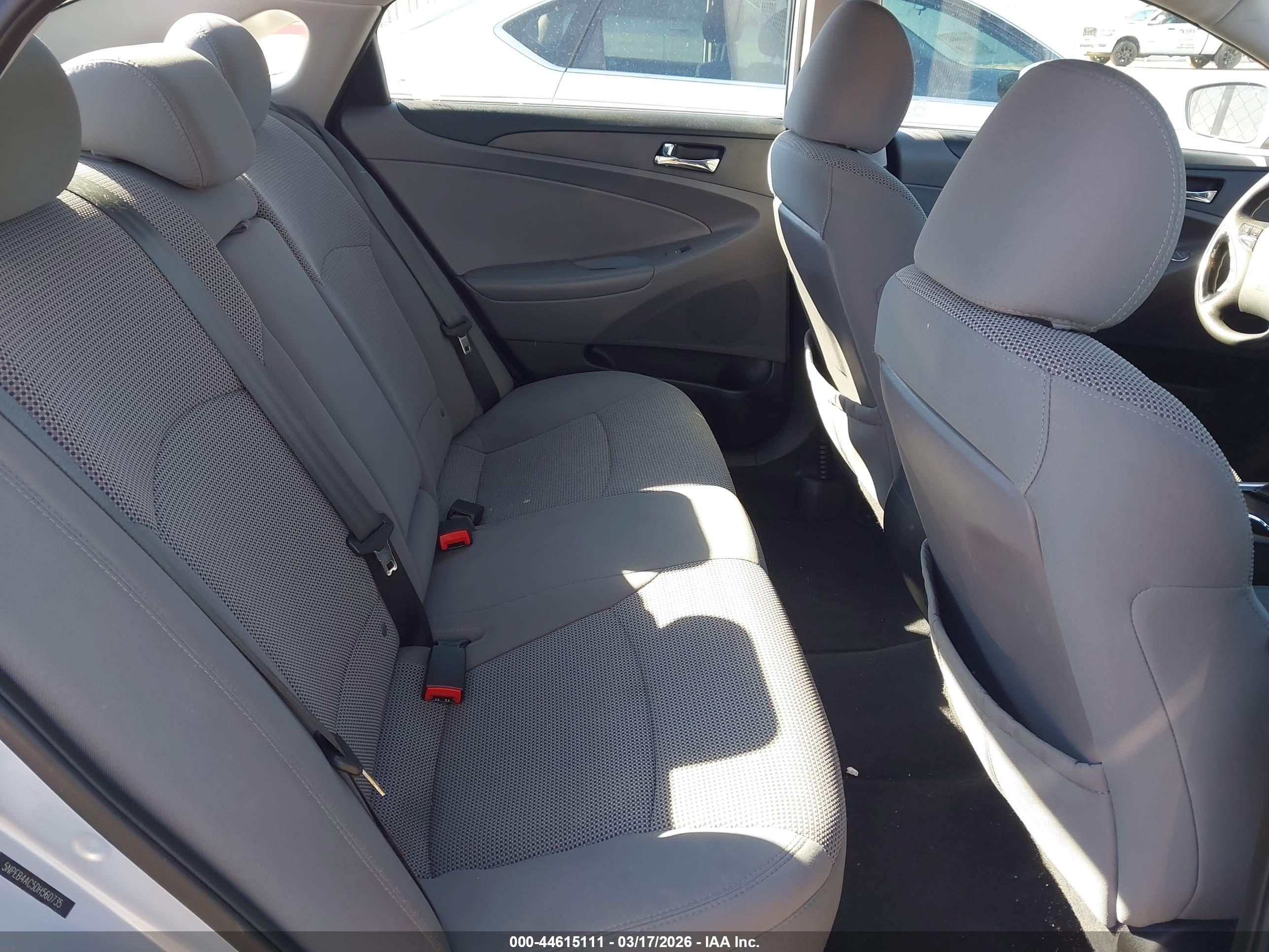 HYUNDAI SONATA image 8