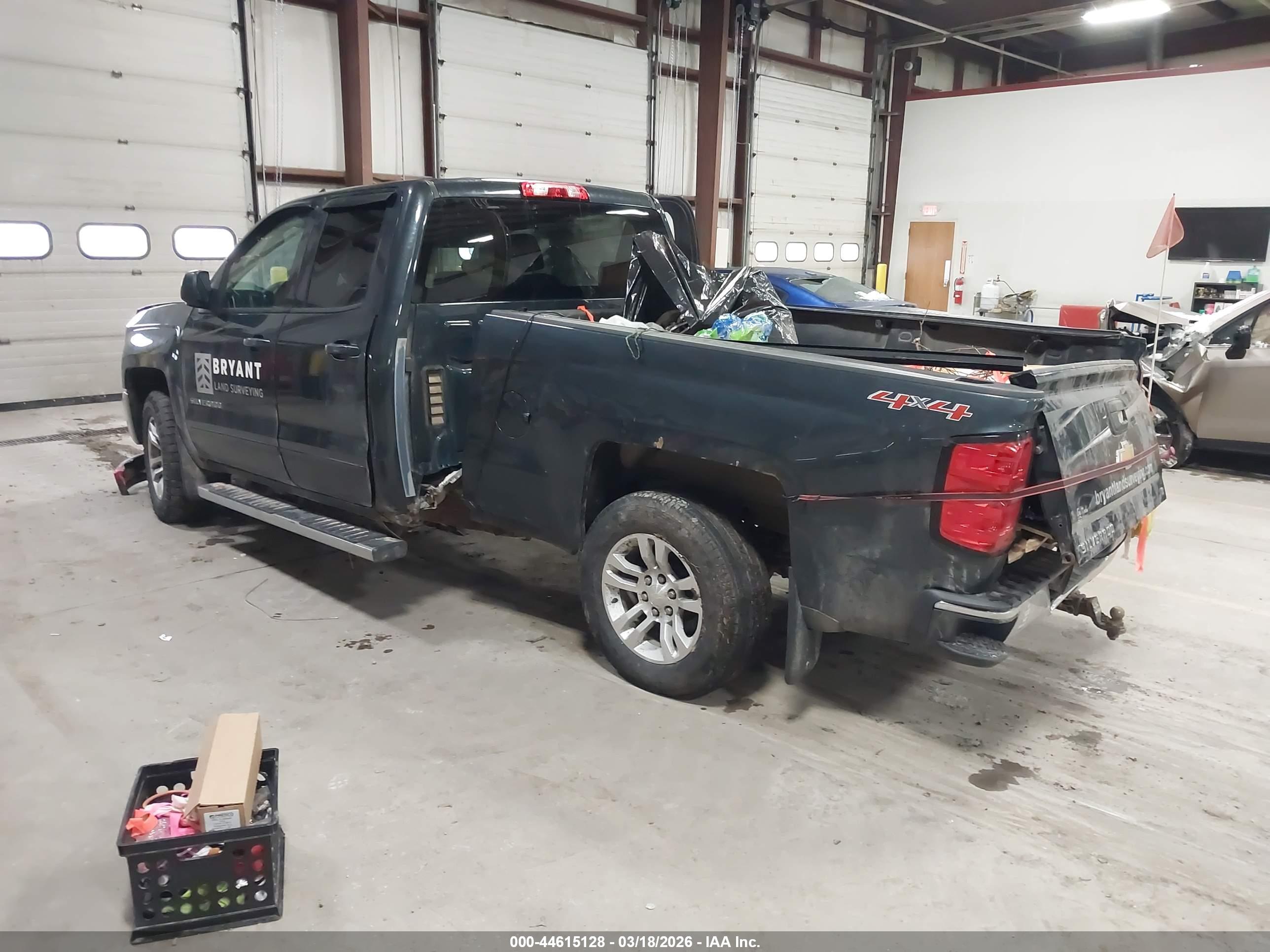 CHEVROLET SILVERADO image 3