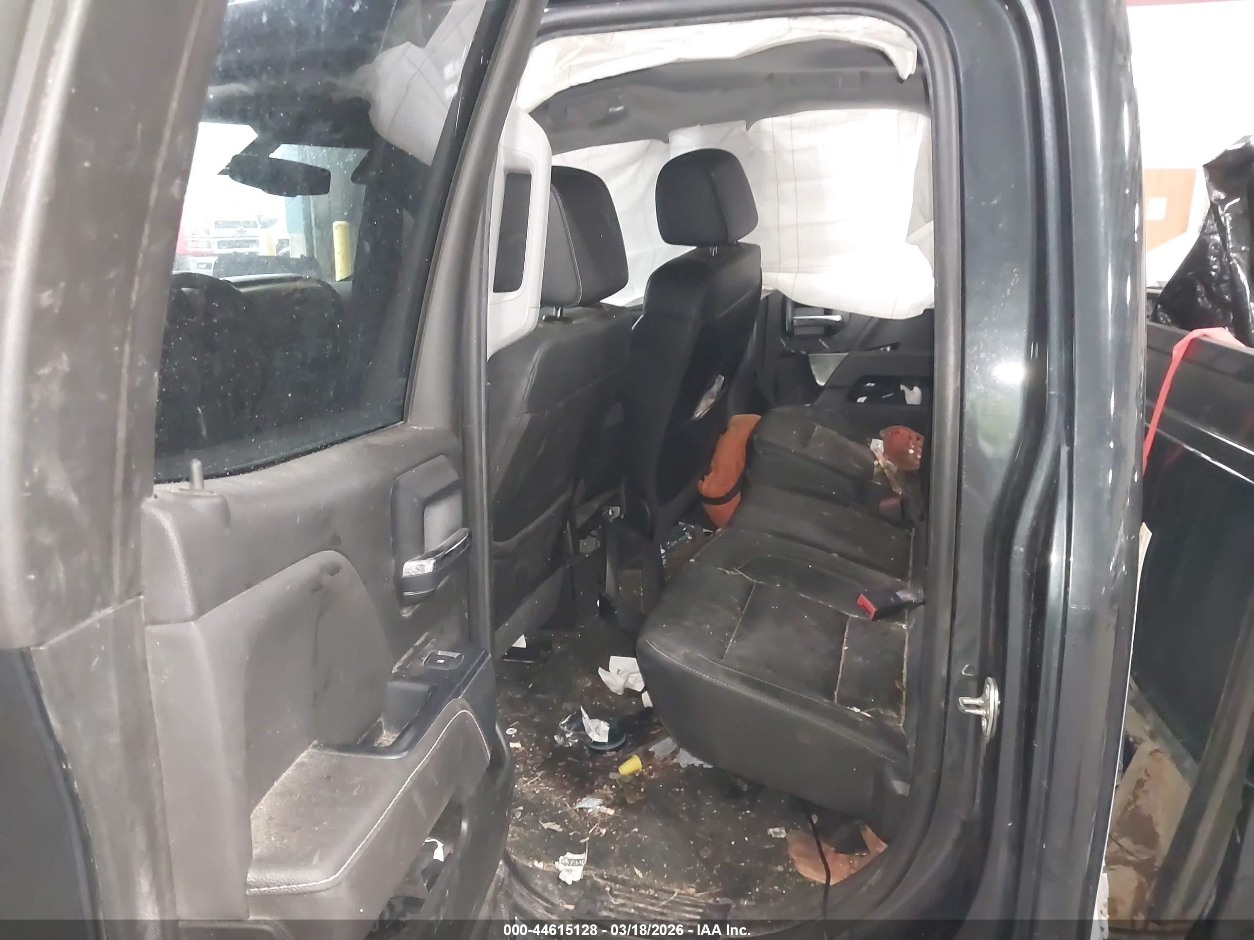 CHEVROLET SILVERADO image 8