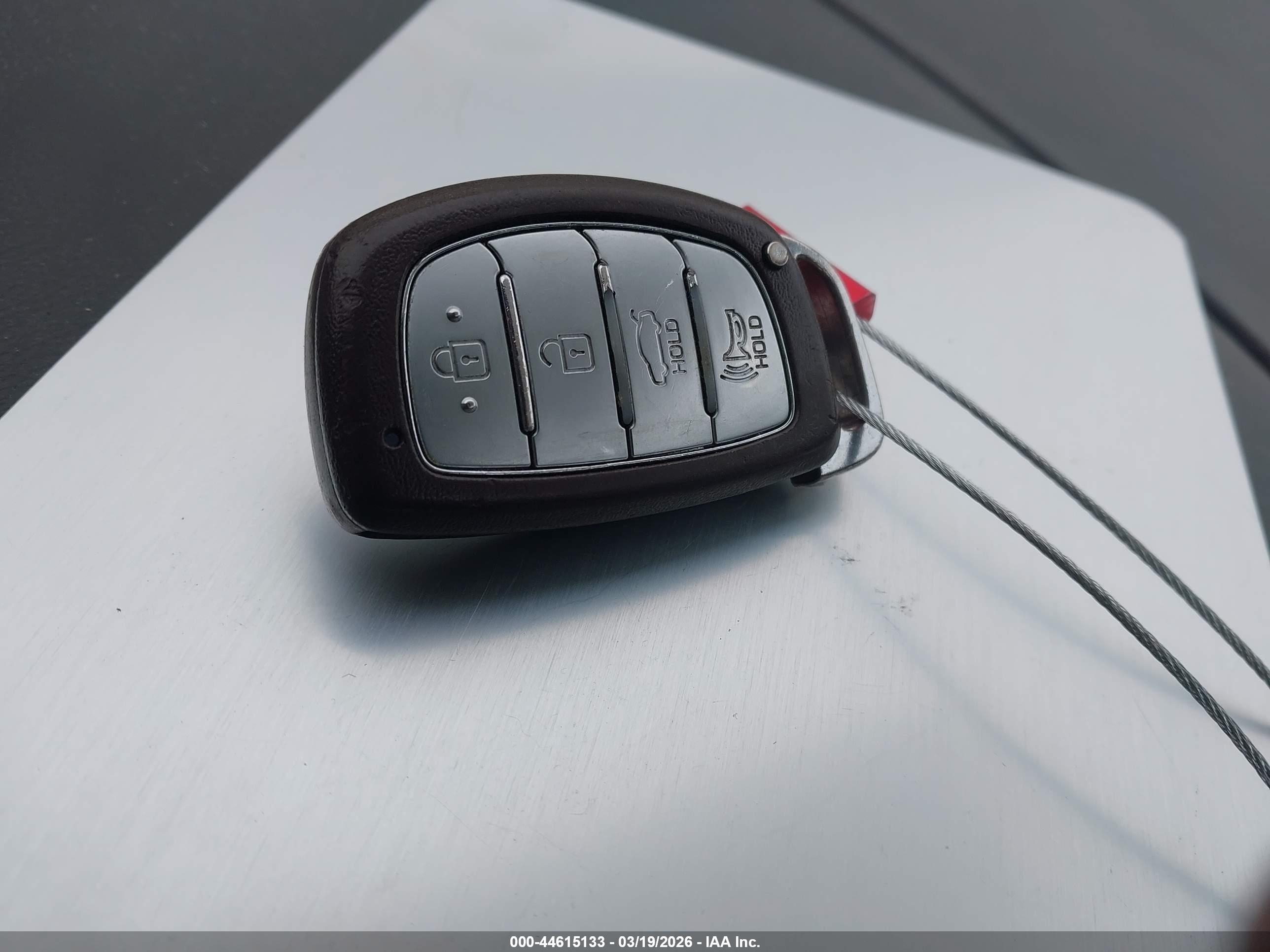 HYUNDAI SONATA image 11