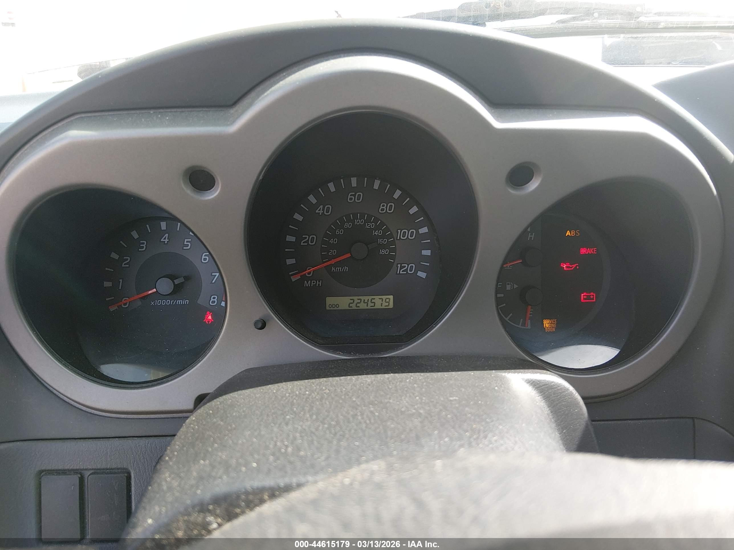 NISSAN FRONTIER image 7