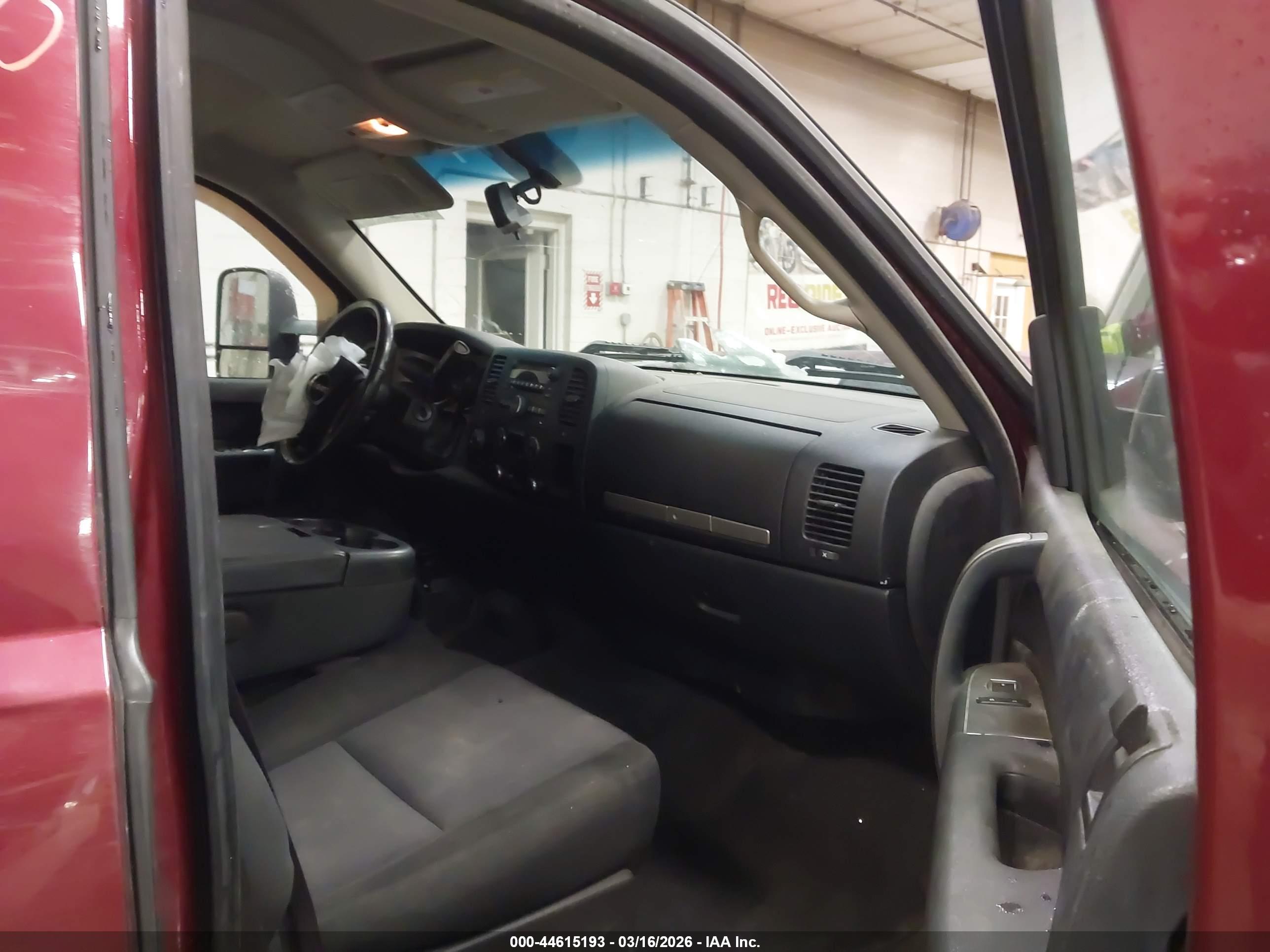 GMC SIERRA image 5