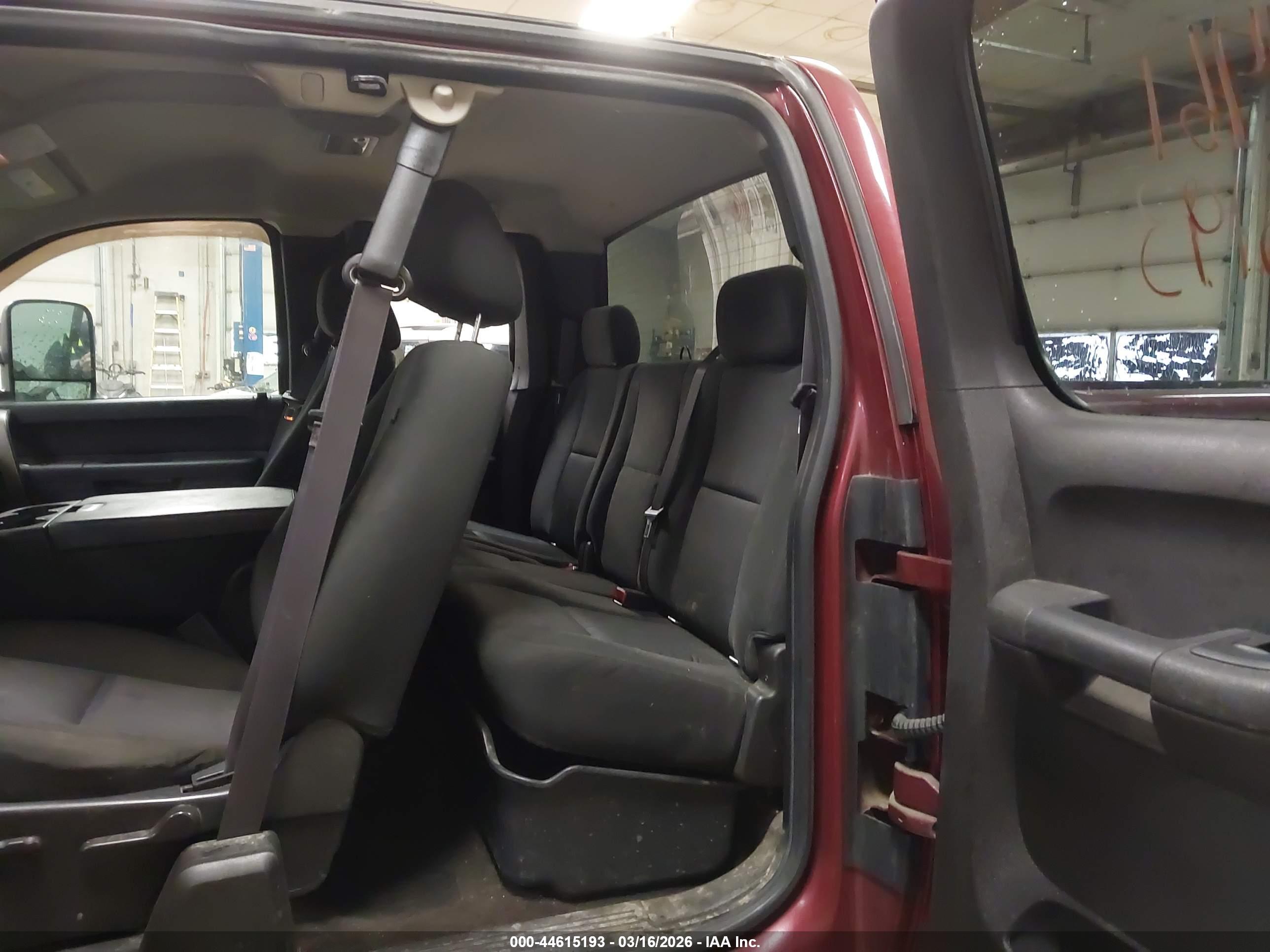 GMC SIERRA image 8