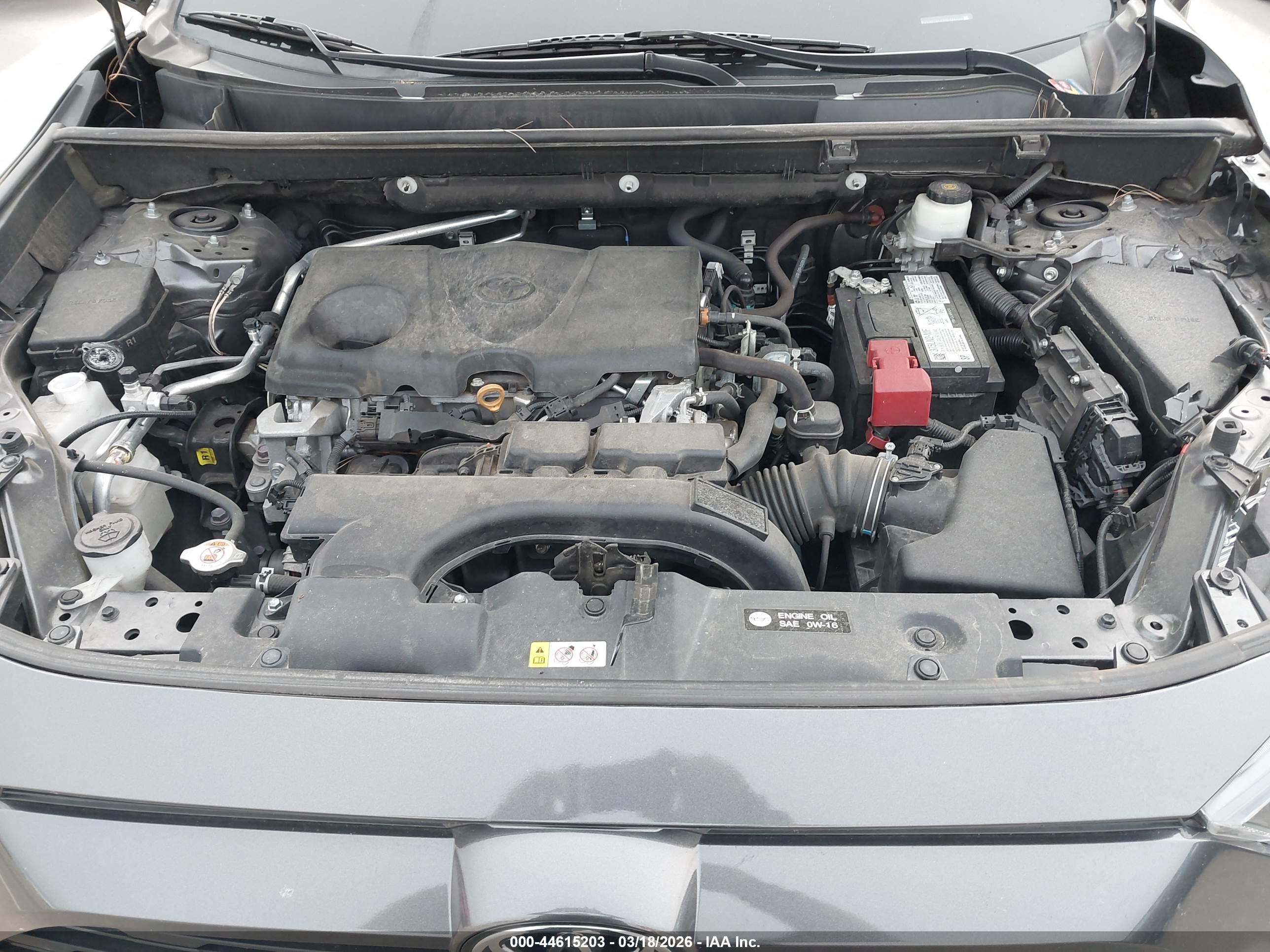 TOYOTA RAV4 image 10