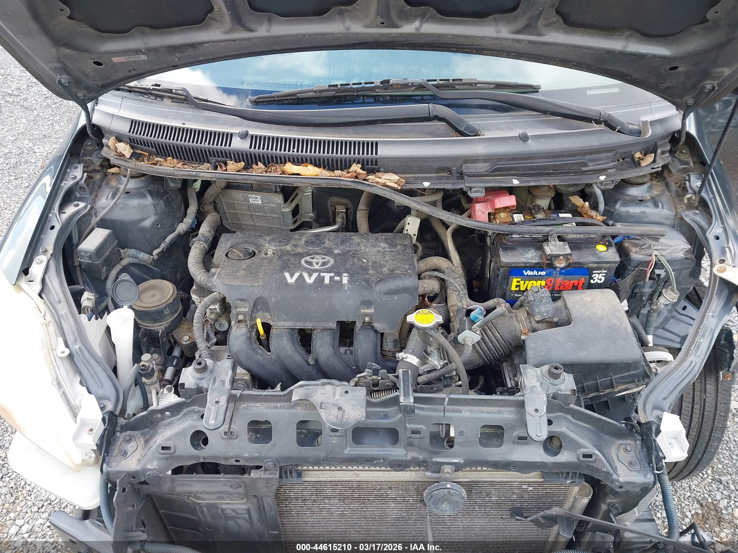 TOYOTA YARIS image 10