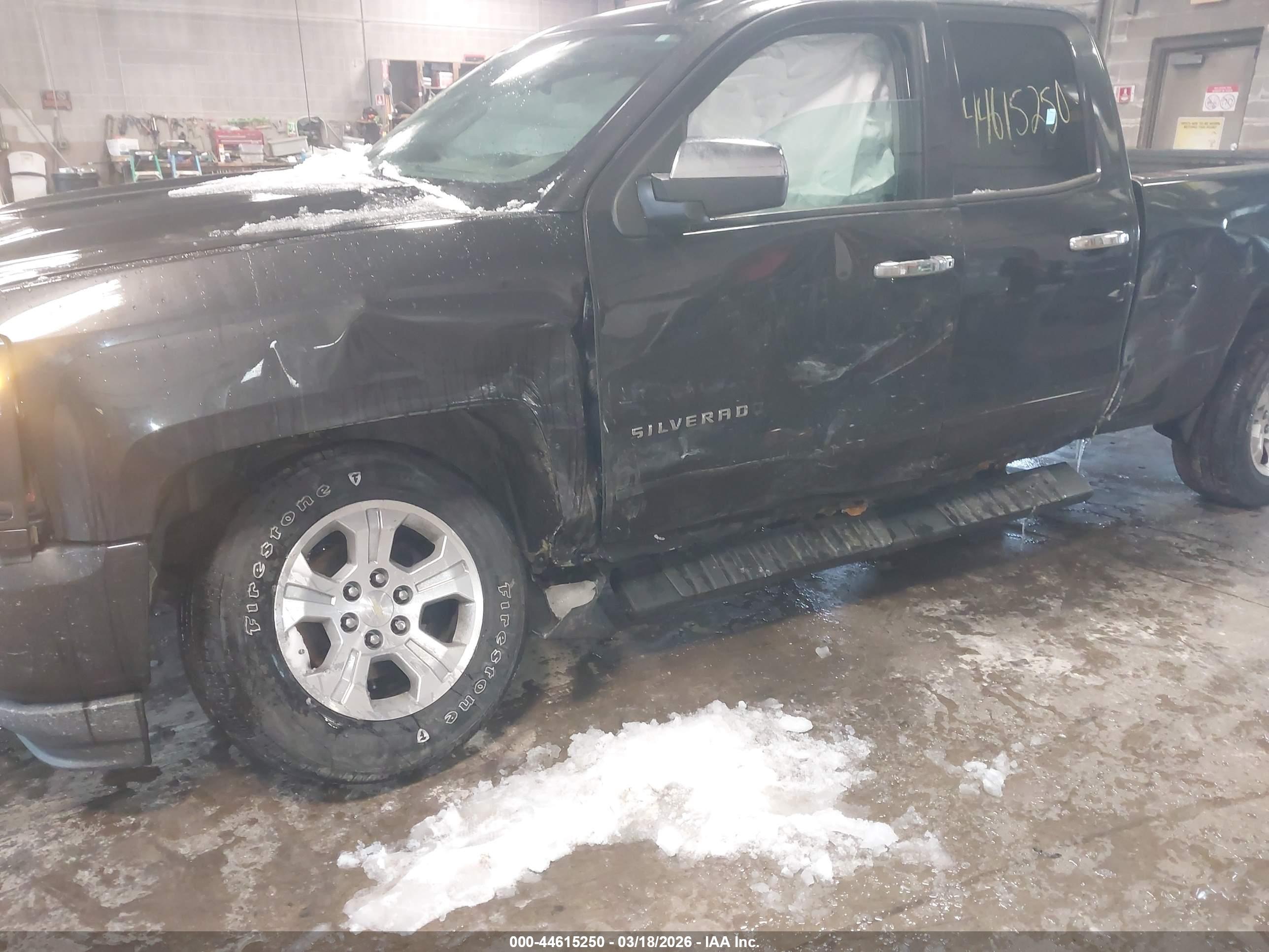 CHEVROLET SILVERADO image 6