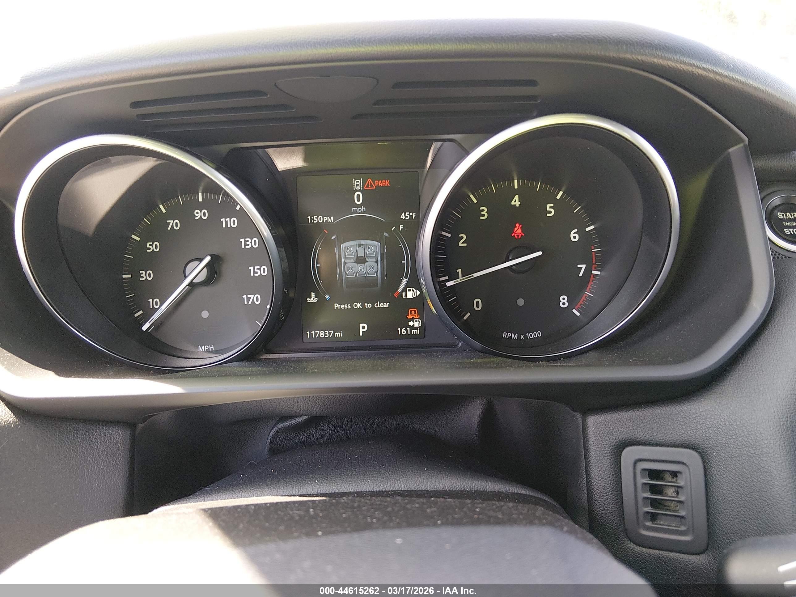 LAND ROVER image 7