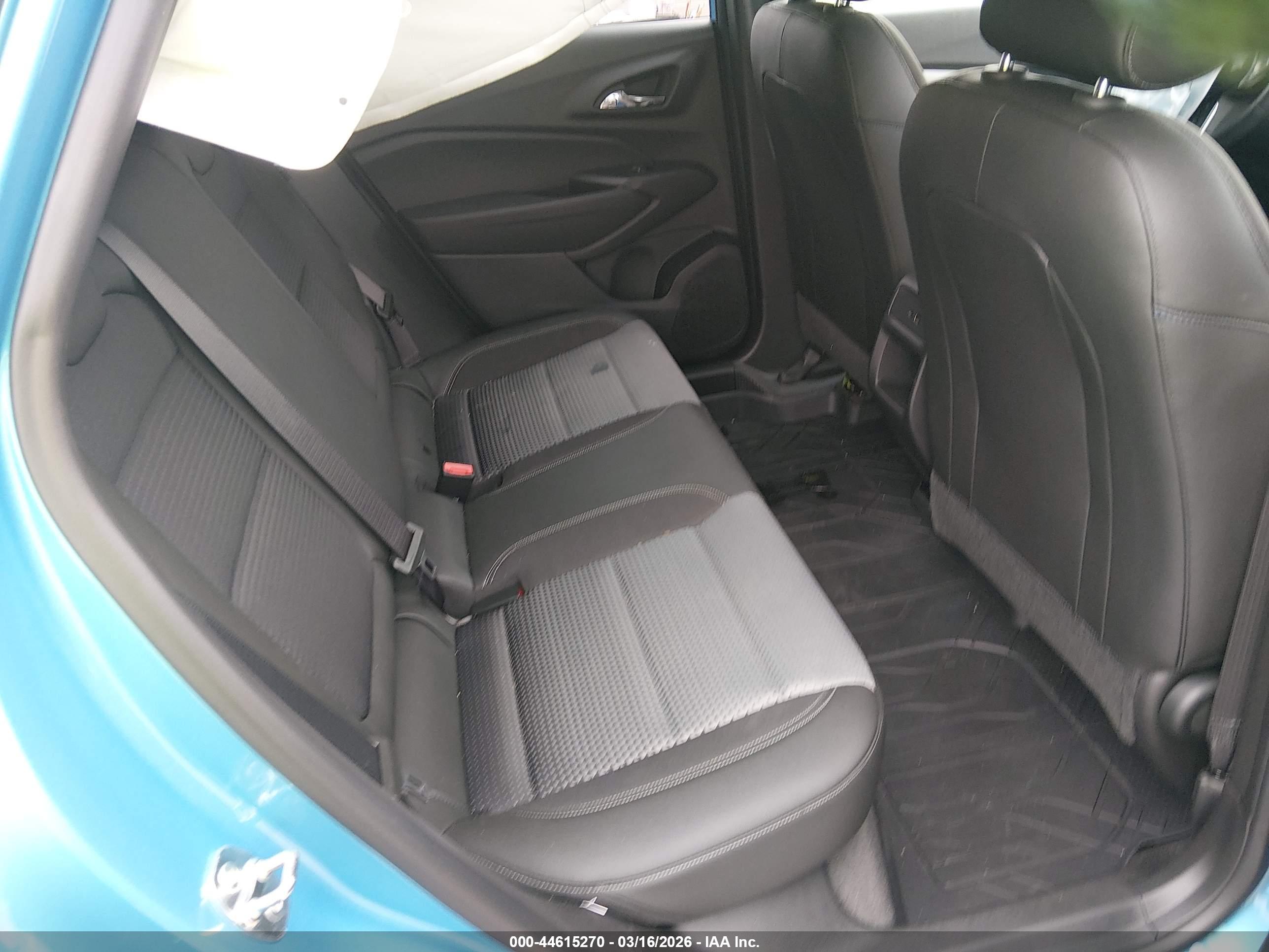 CHEVROLET TRAX image 8