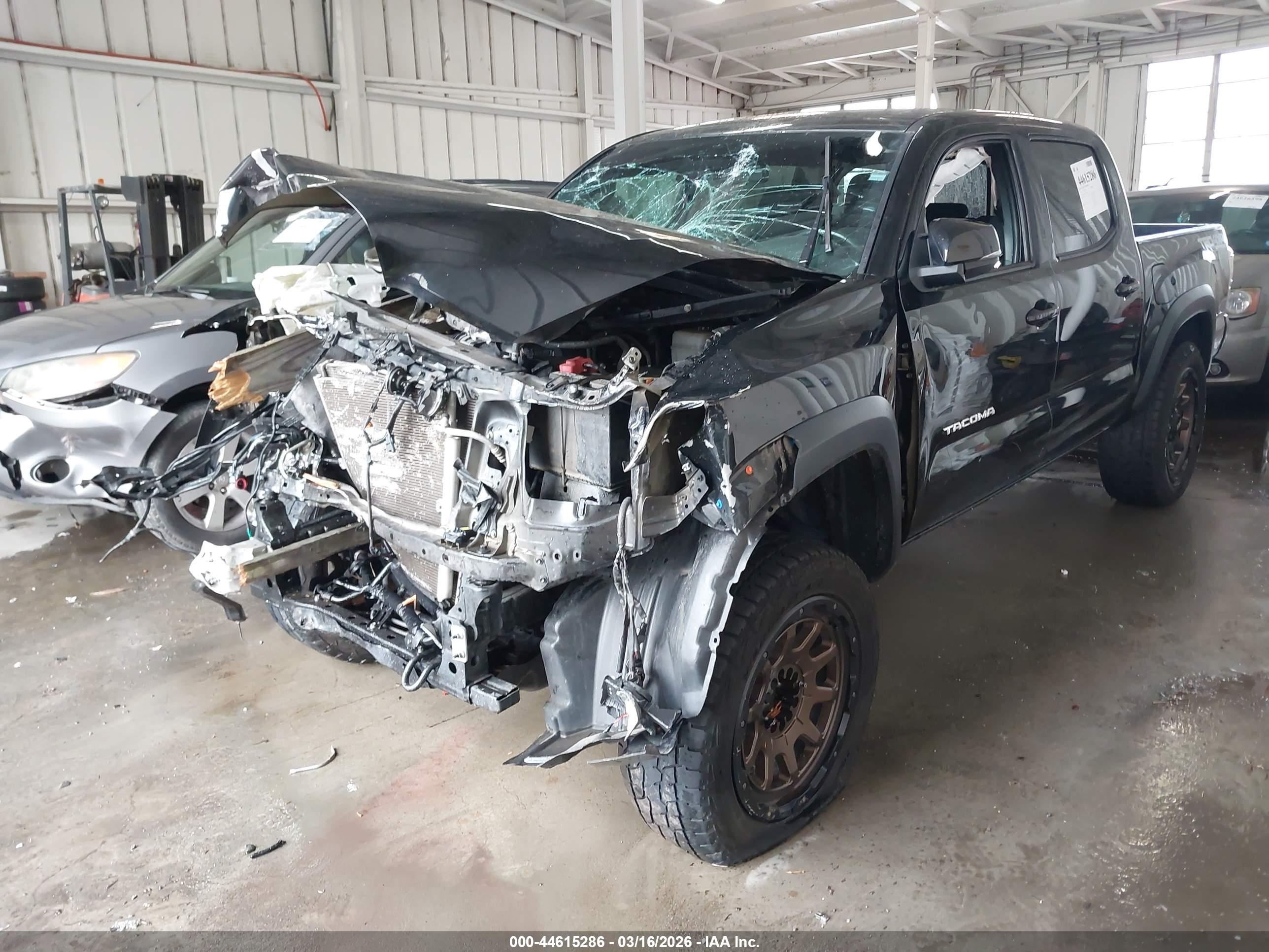 TOYOTA TACOMA image 2