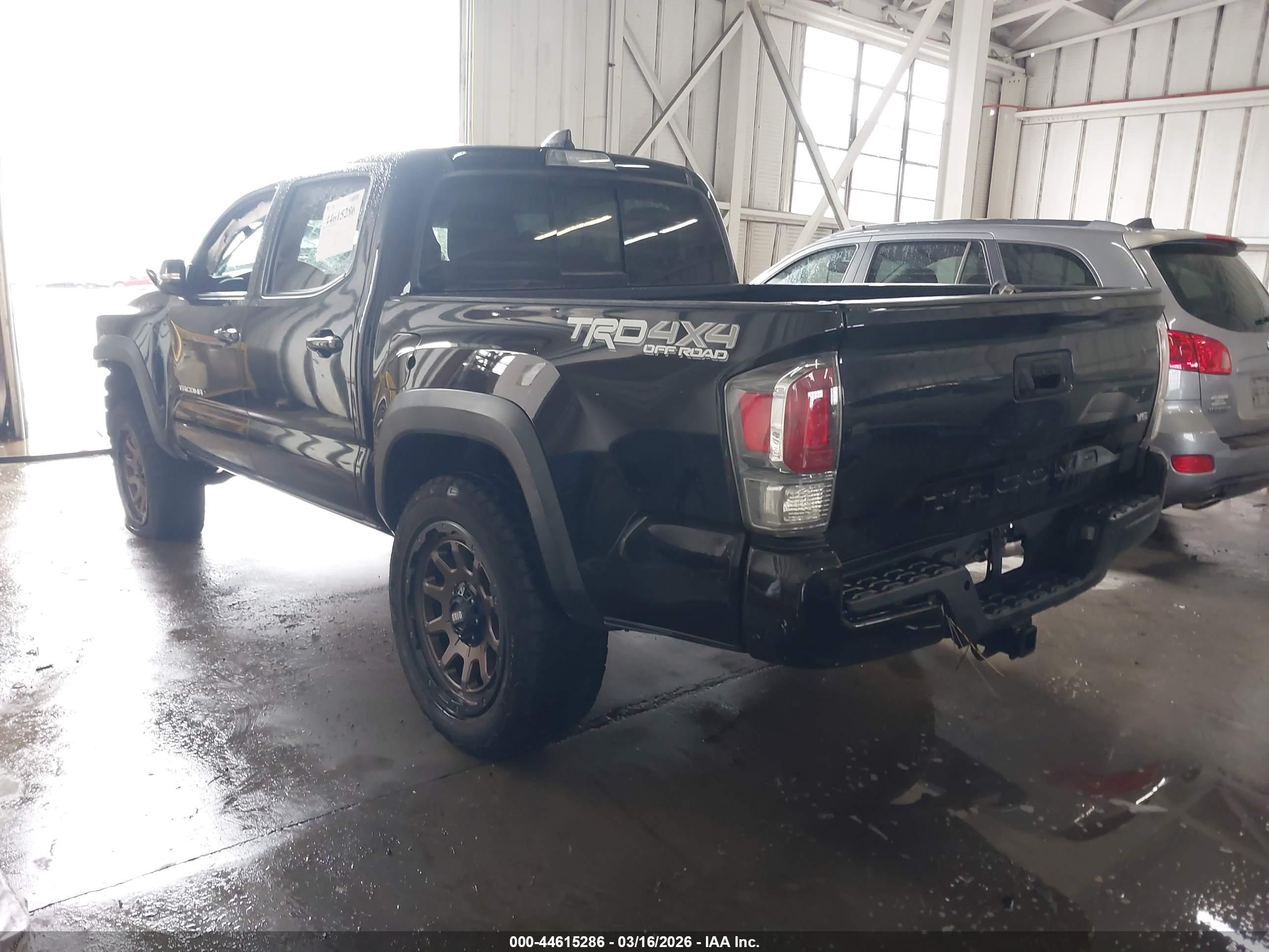 TOYOTA TACOMA image 3
