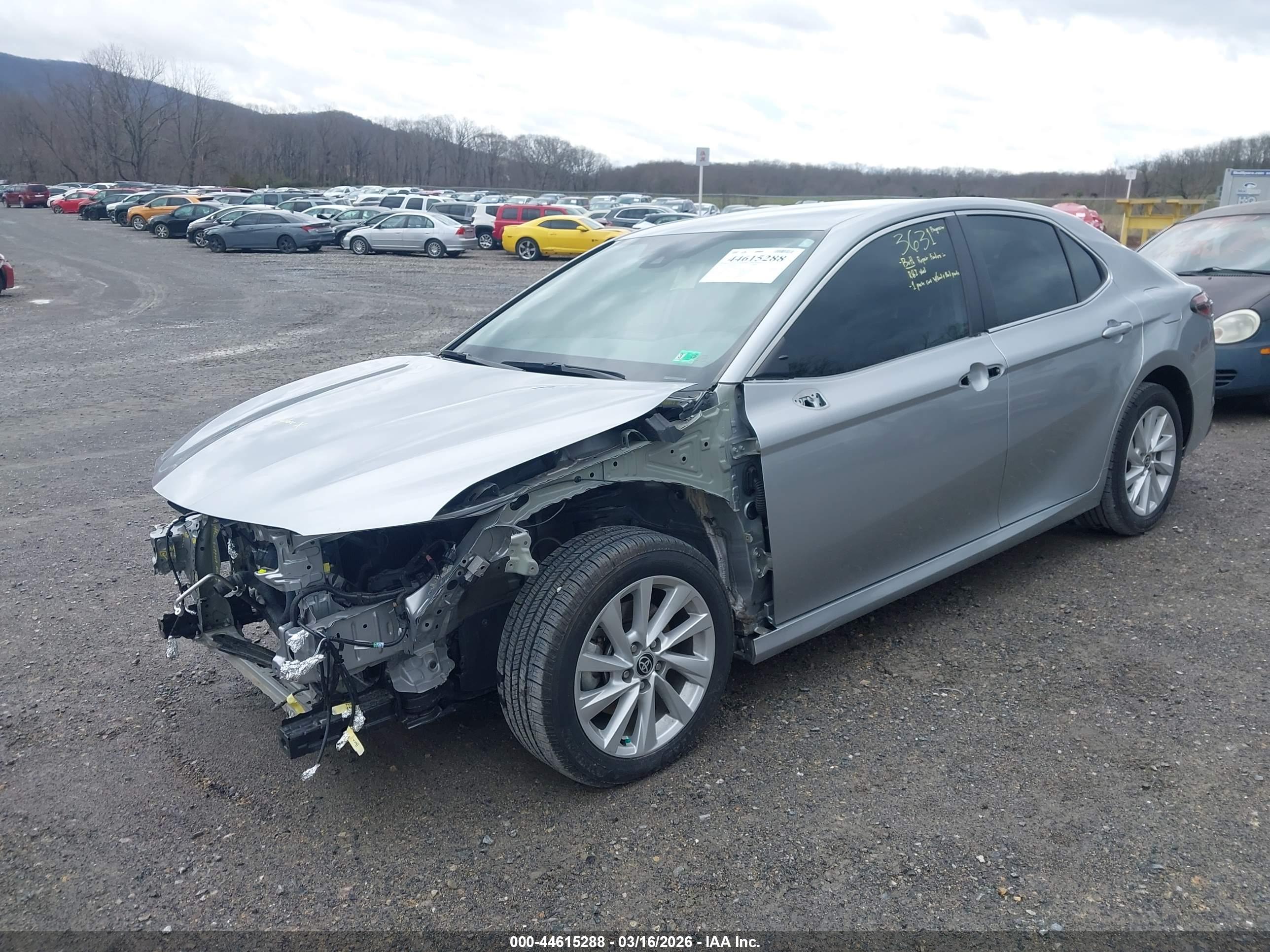TOYOTA CAMRY image 2