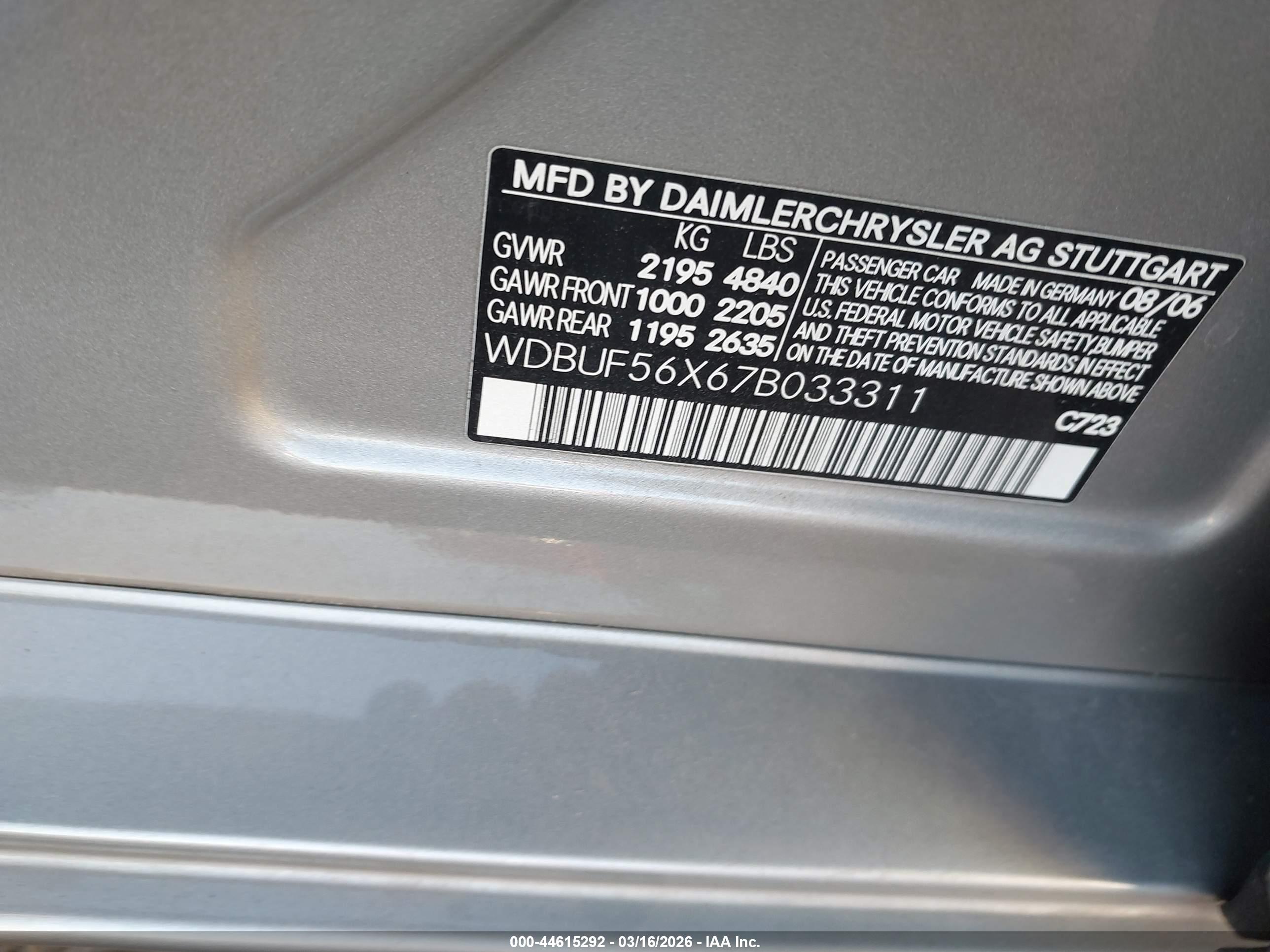 MERCEDES-BENZ E image 9