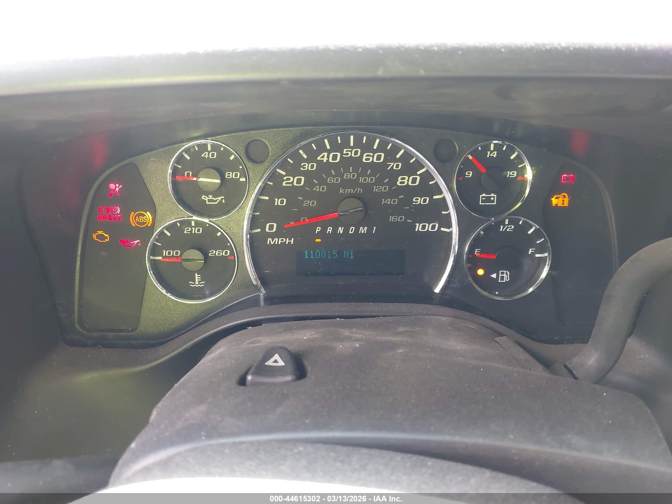 CHEVROLET EXPRESS image 7