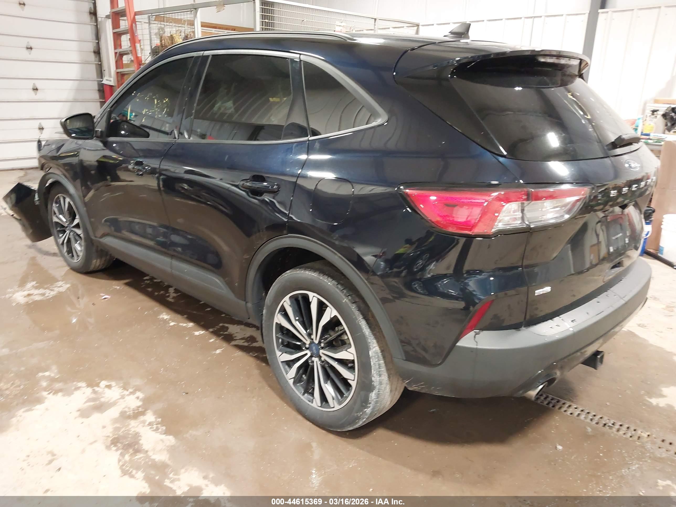 FORD ESCAPE image 3