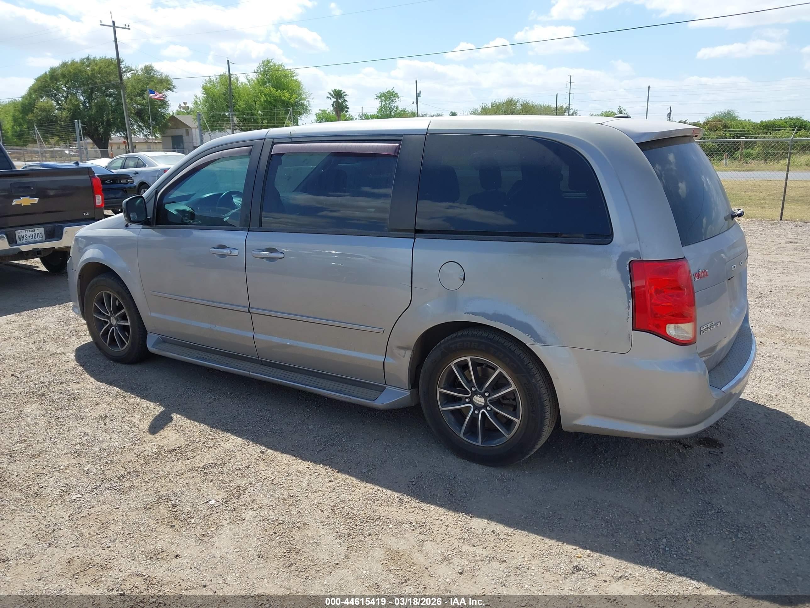 DODGE GRAND image 3