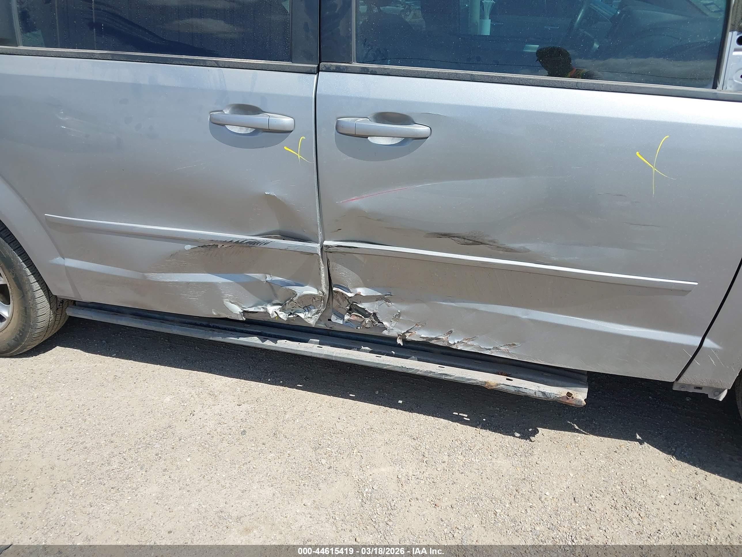 DODGE GRAND image 6