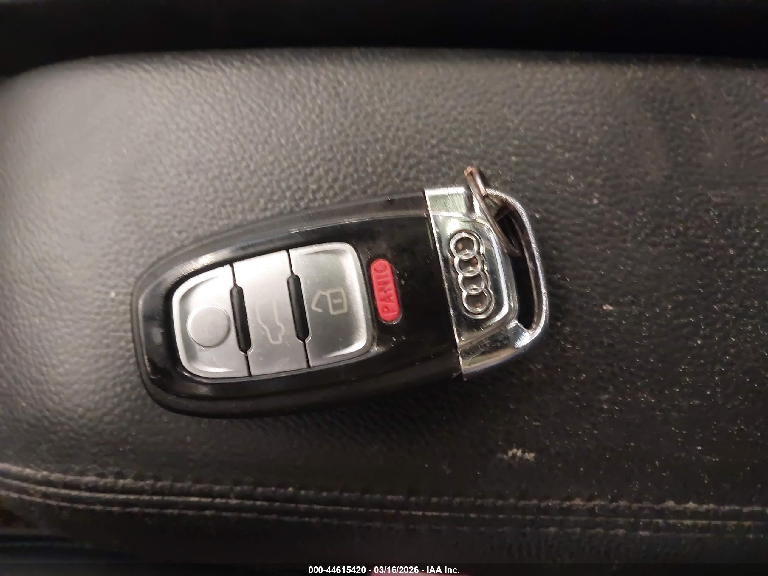 AUDI A8 image 11