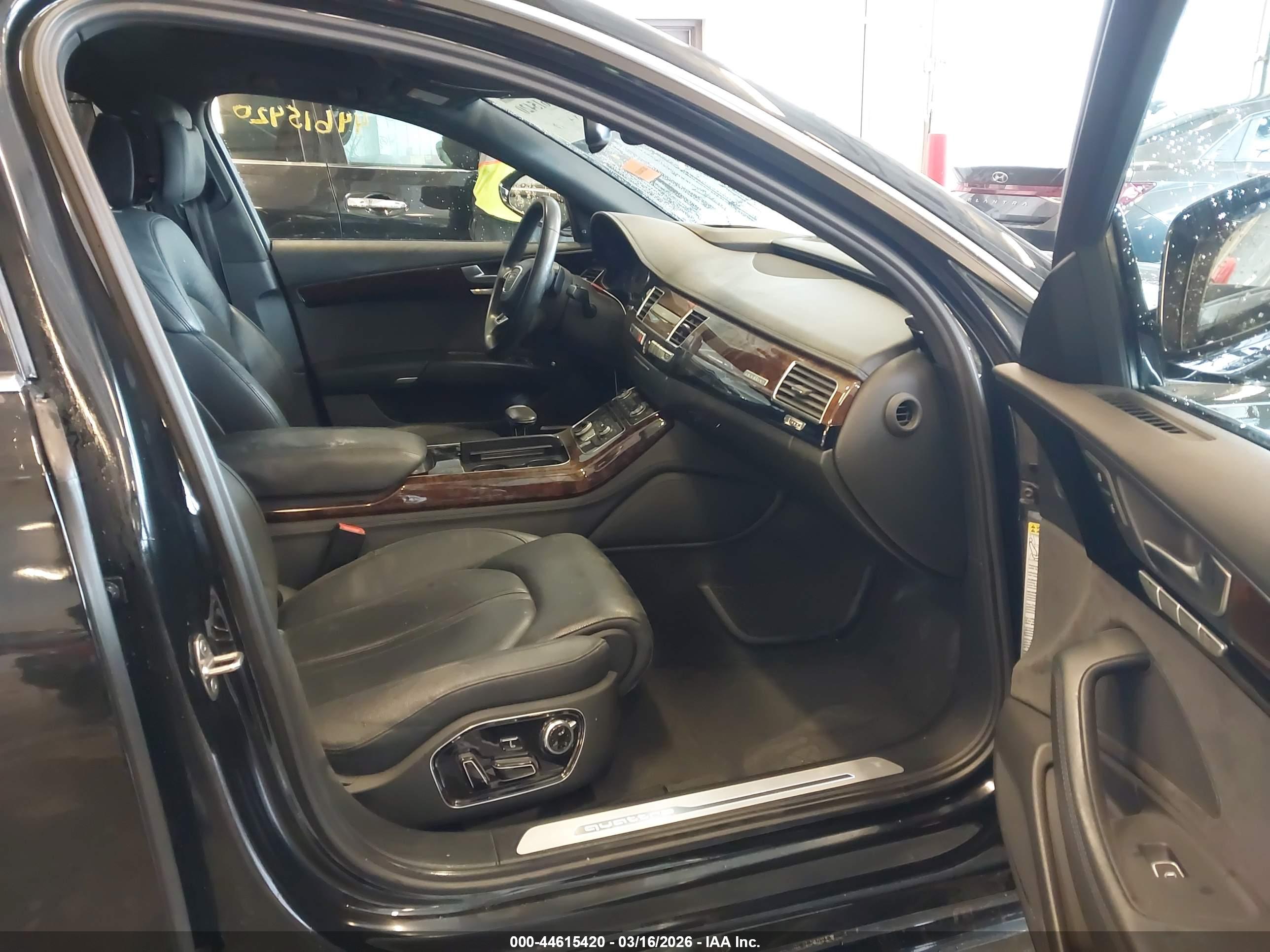 AUDI A8 image 5