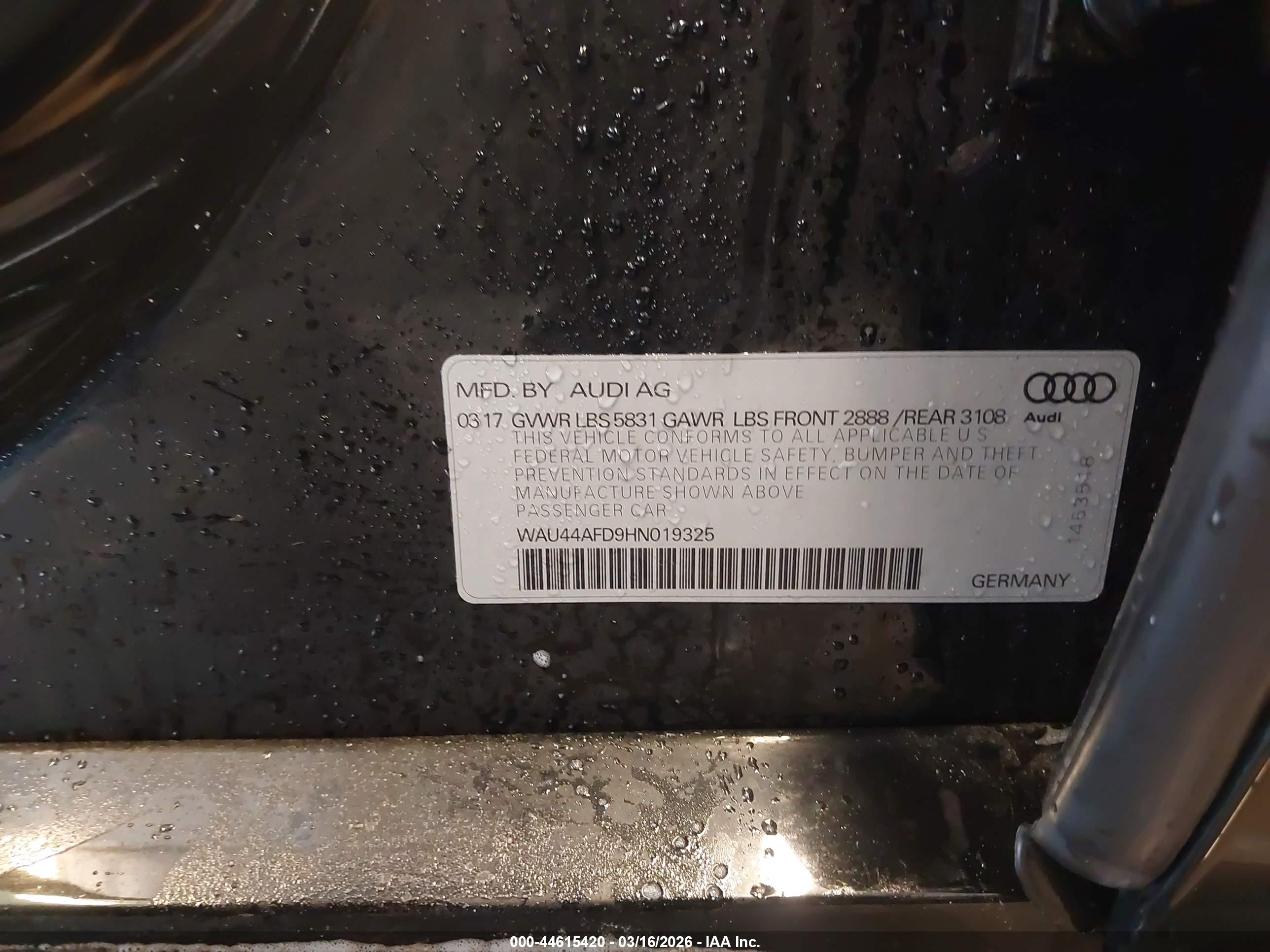 AUDI A8 image 9