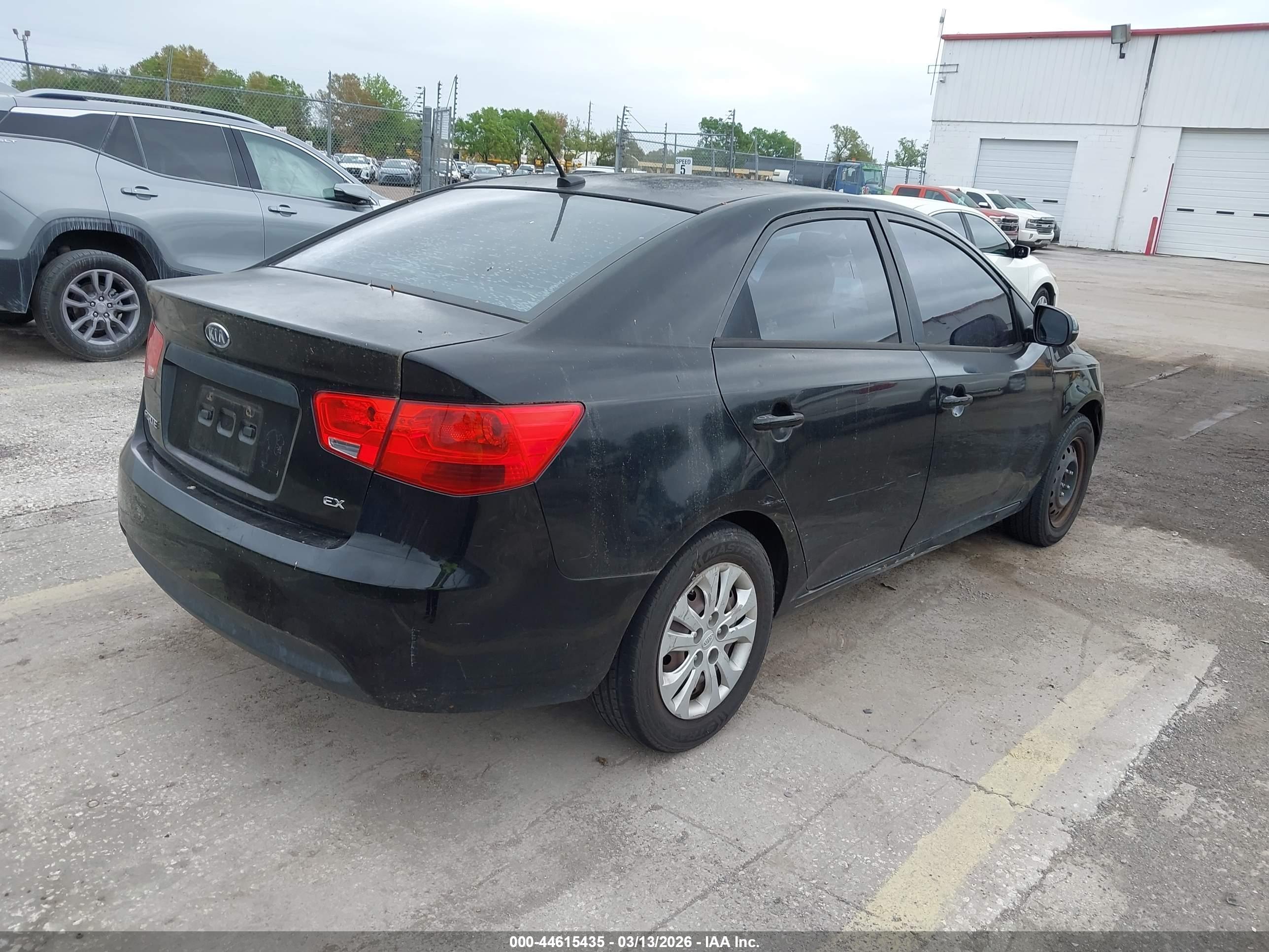 KIA FORTE image 4