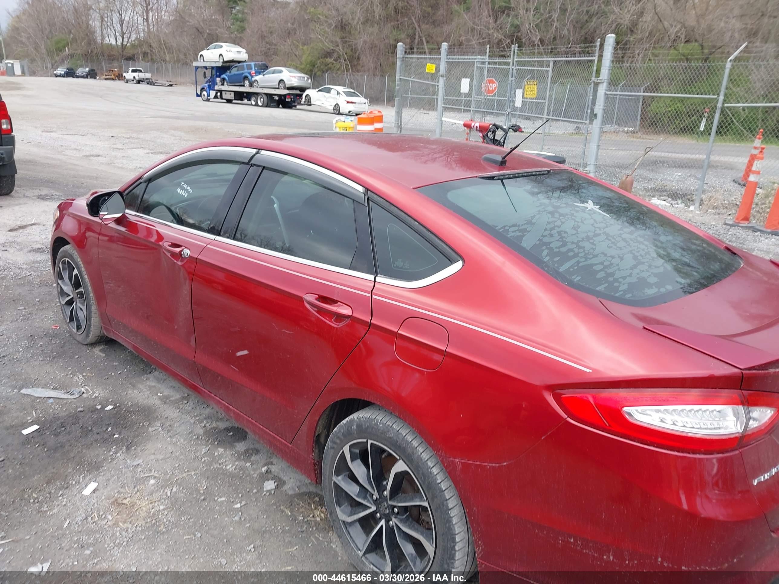 FORD FUSION image 6