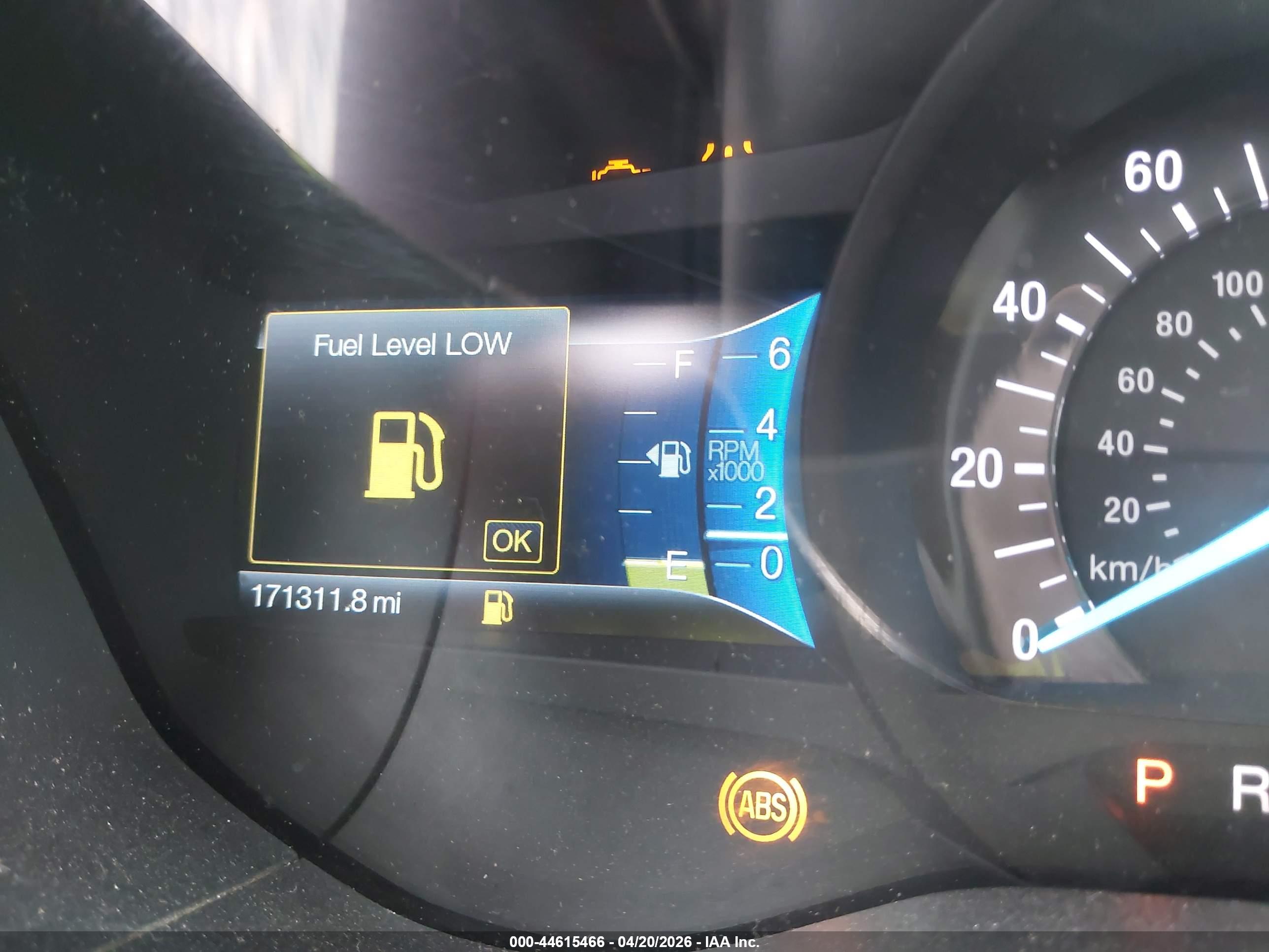 FORD FUSION image 7