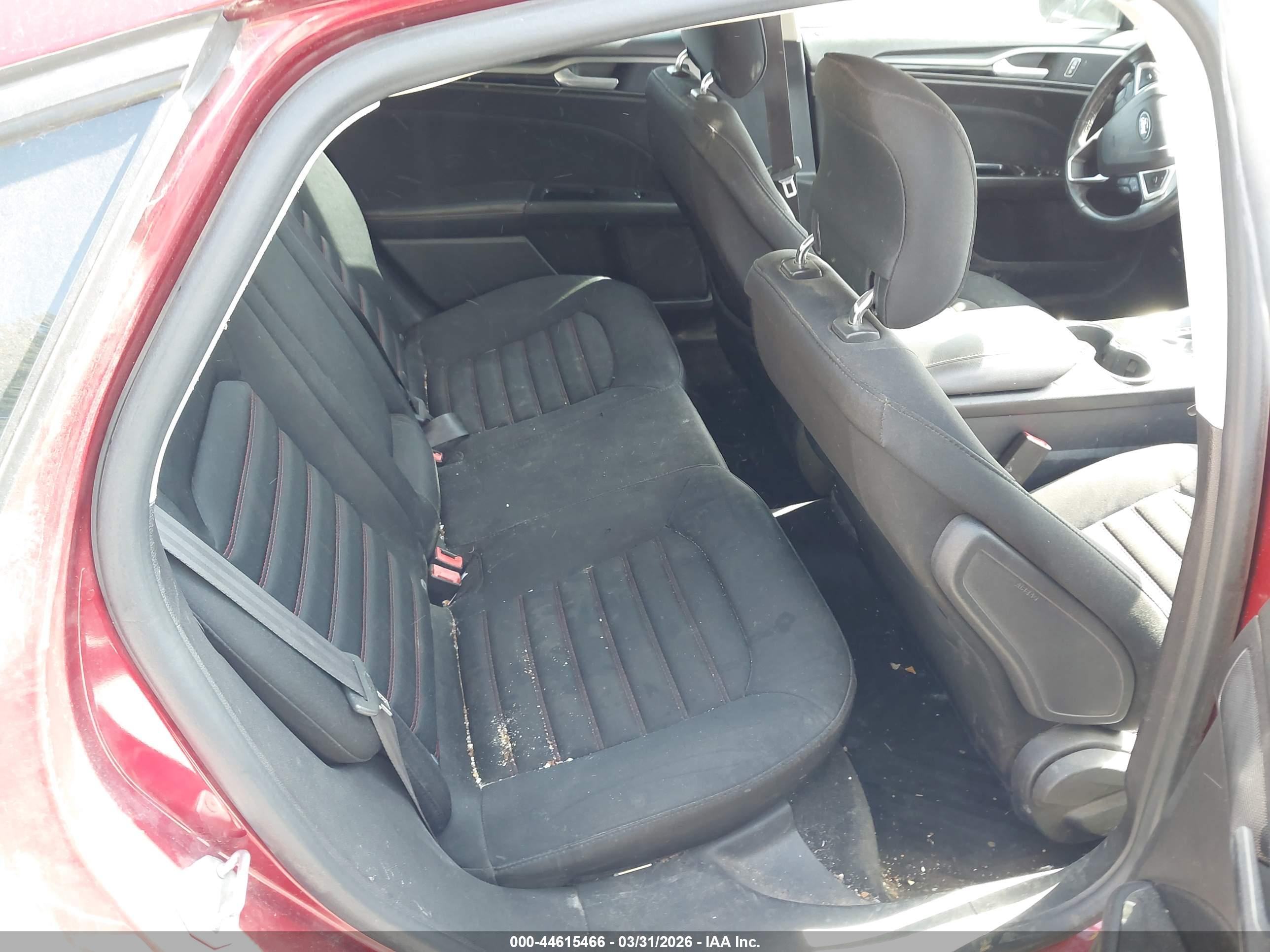 FORD FUSION image 8