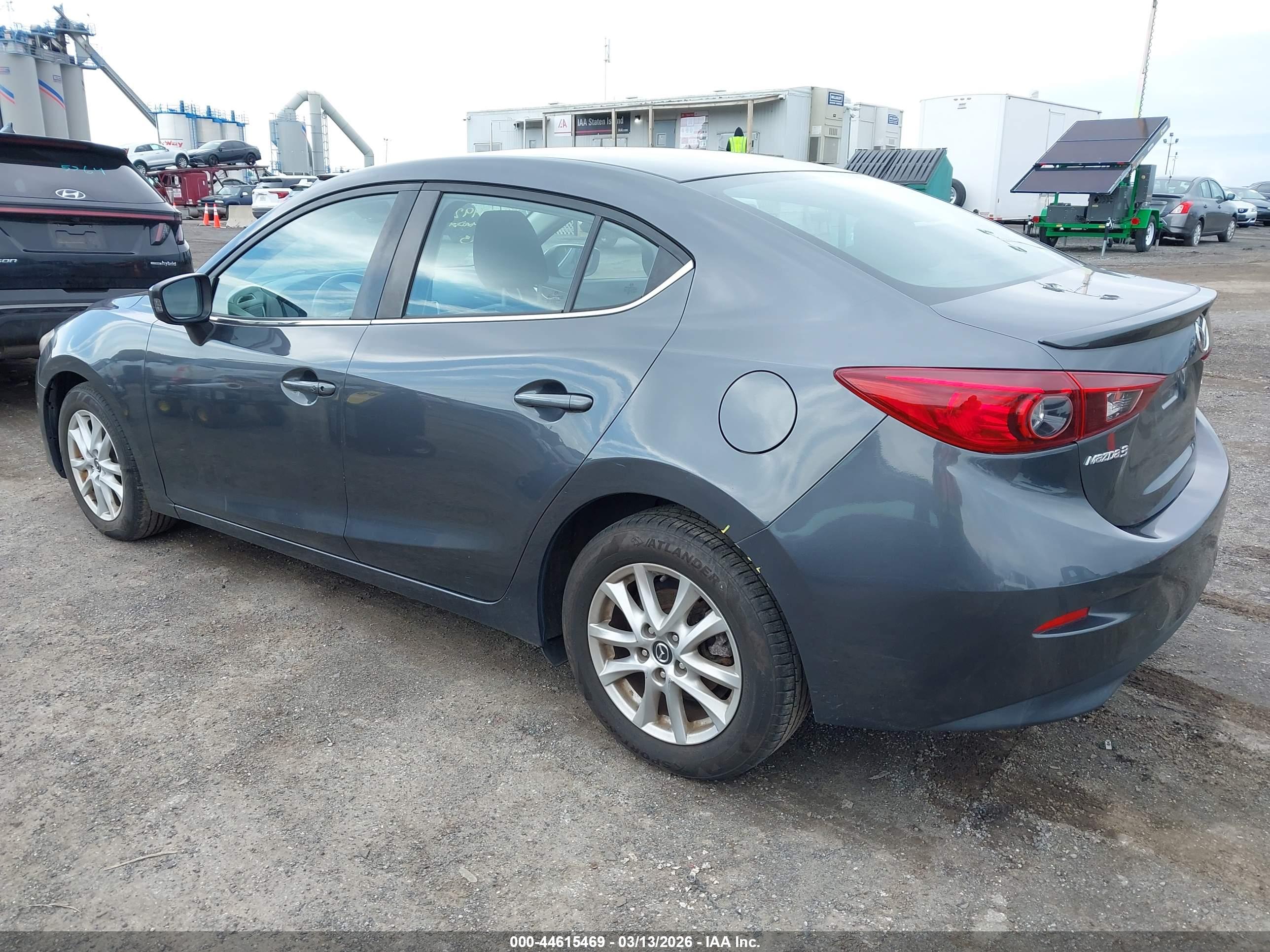 MAZDA MAZDA3 image 3