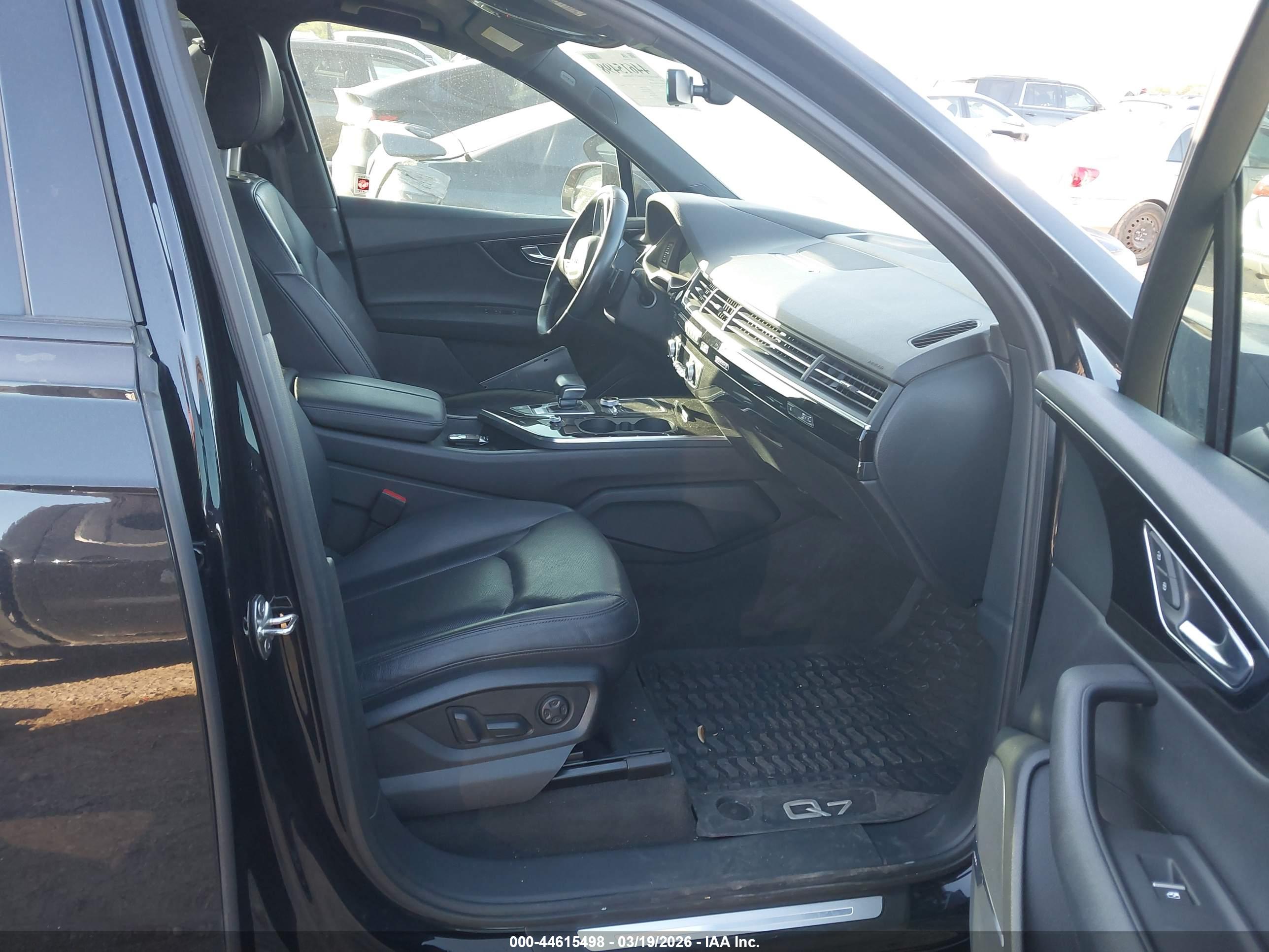 AUDI Q7 image 5