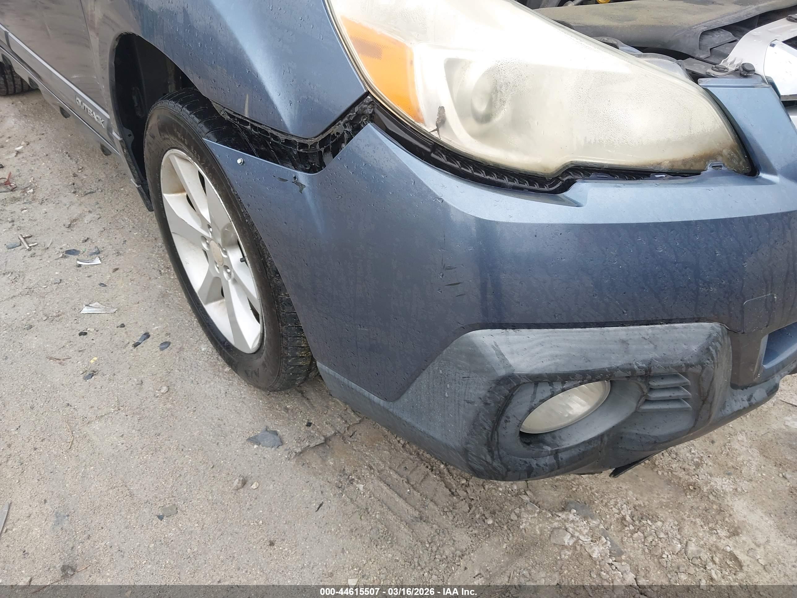 SUBARU OUTBACK image 6