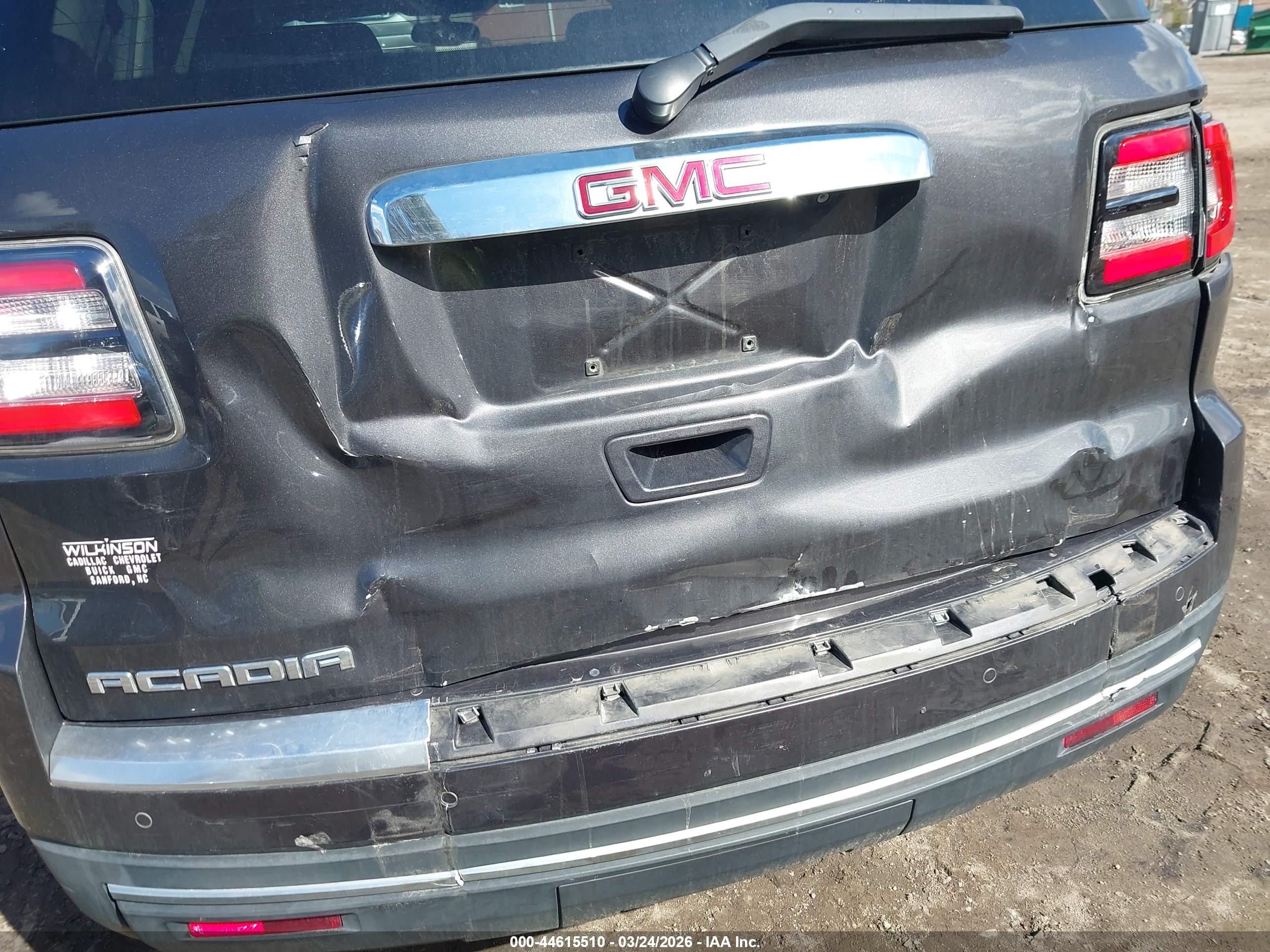 GMC ACADIA image 6