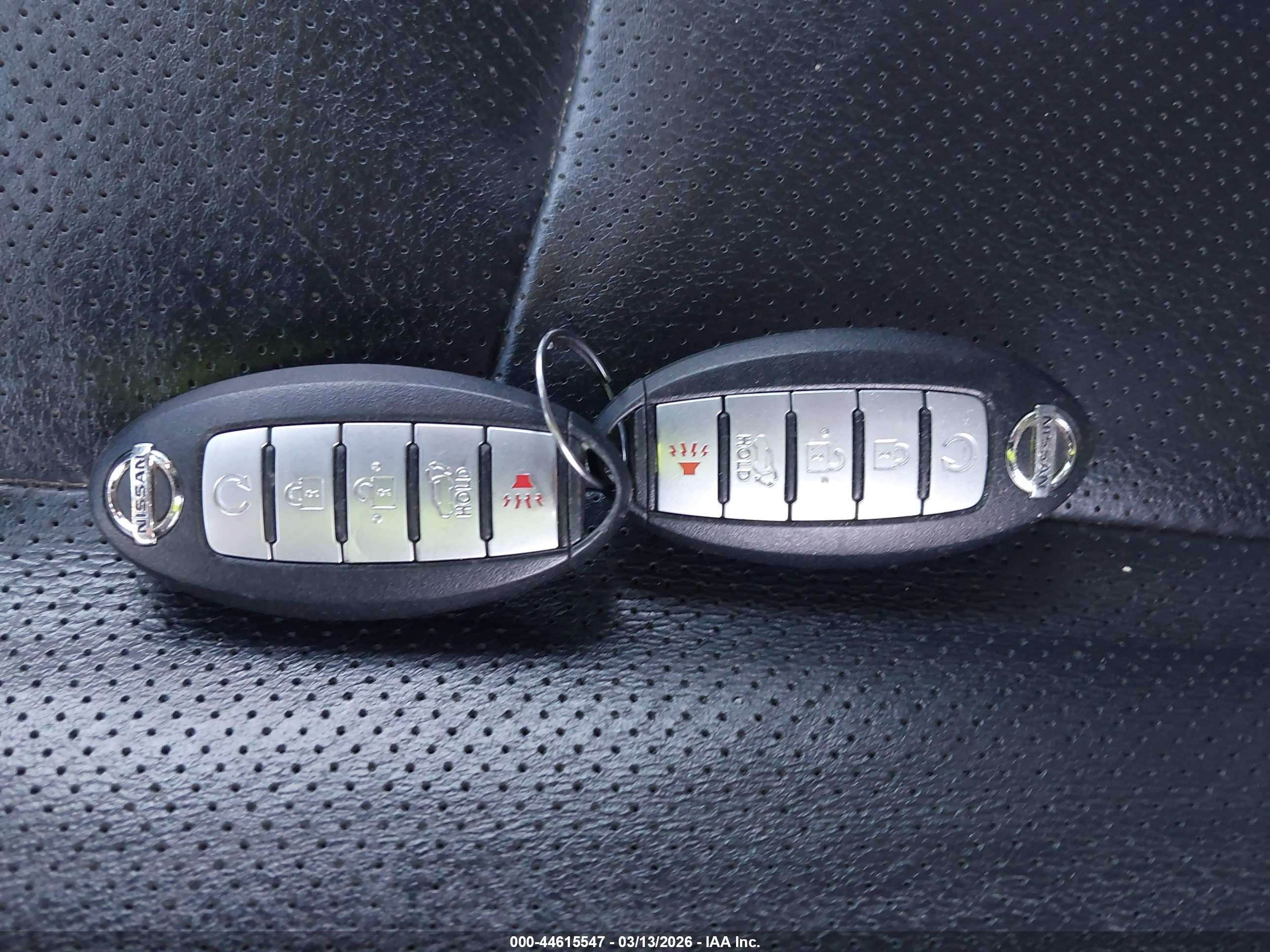 NISSAN ROGUE image 11