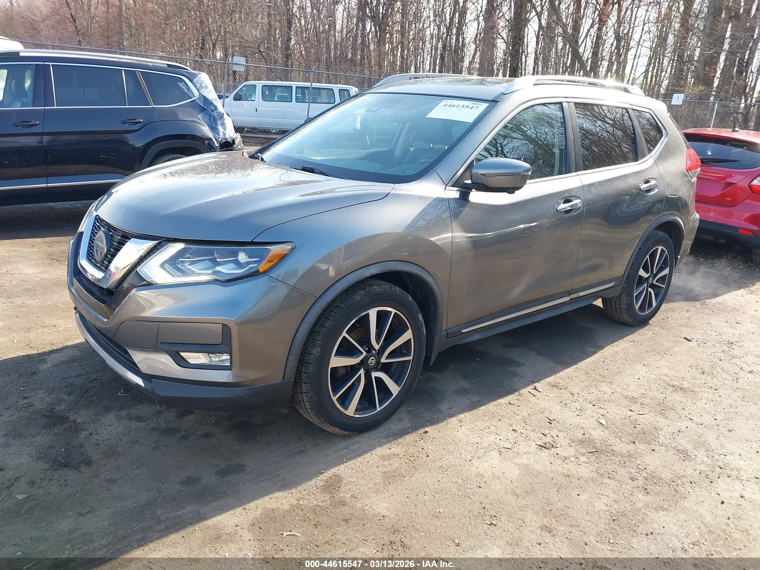 NISSAN ROGUE image 2