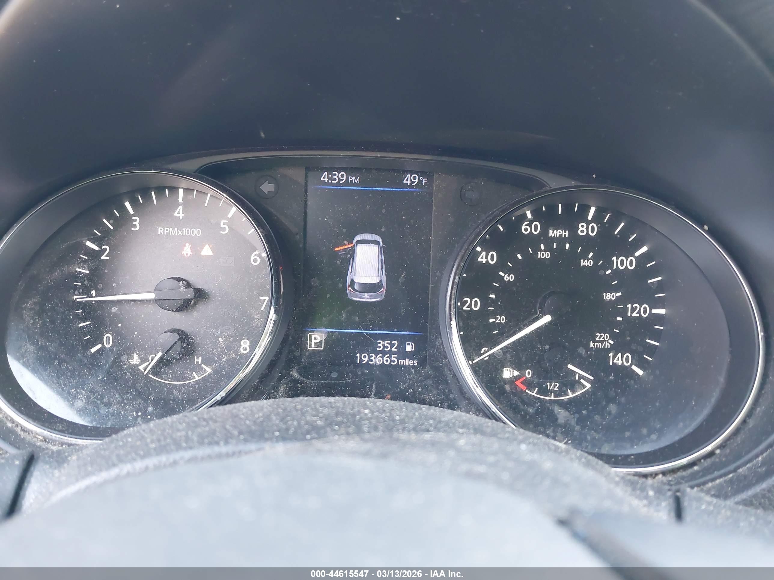 NISSAN ROGUE image 7