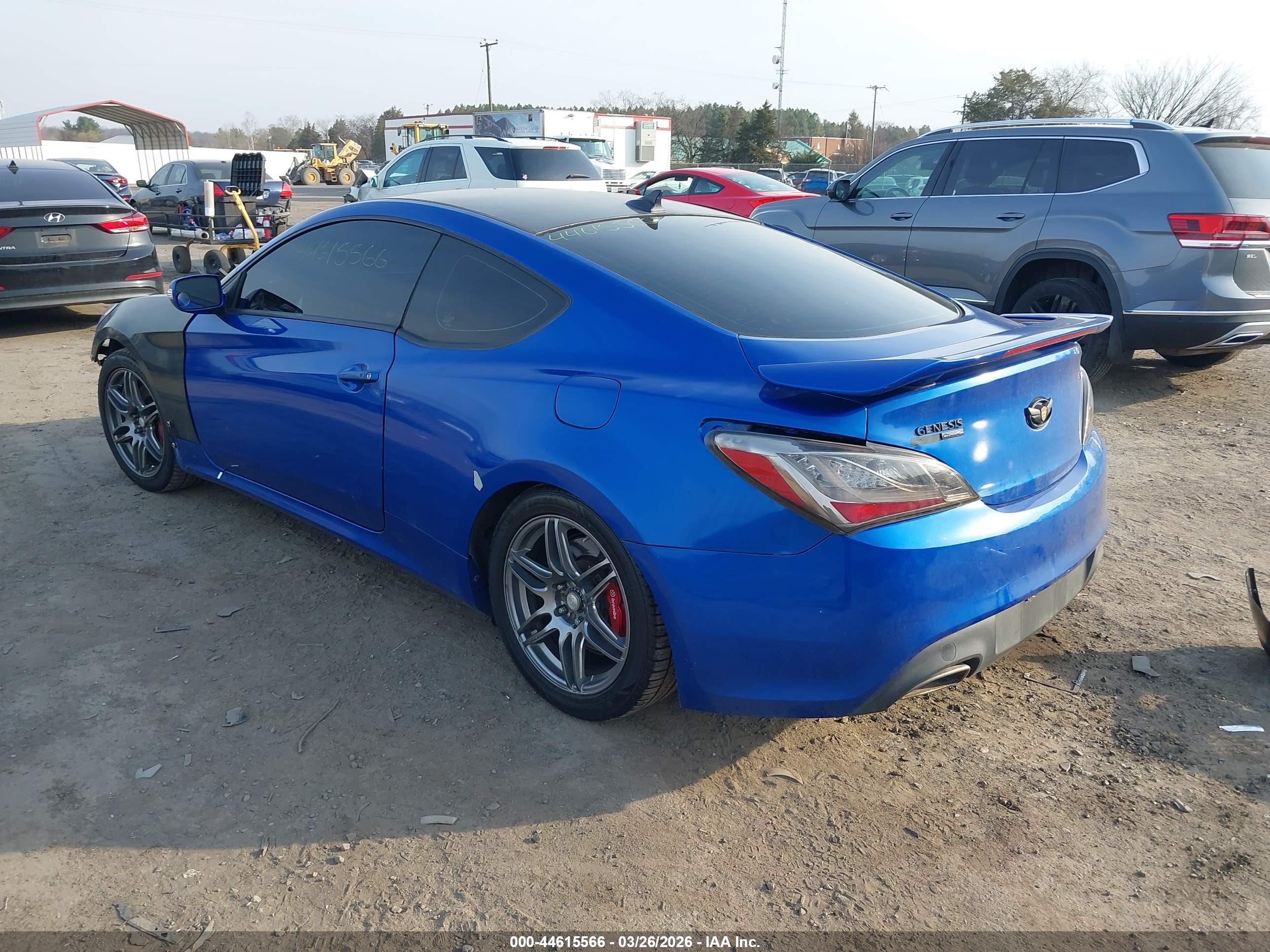 HYUNDAI GENESIS image 3