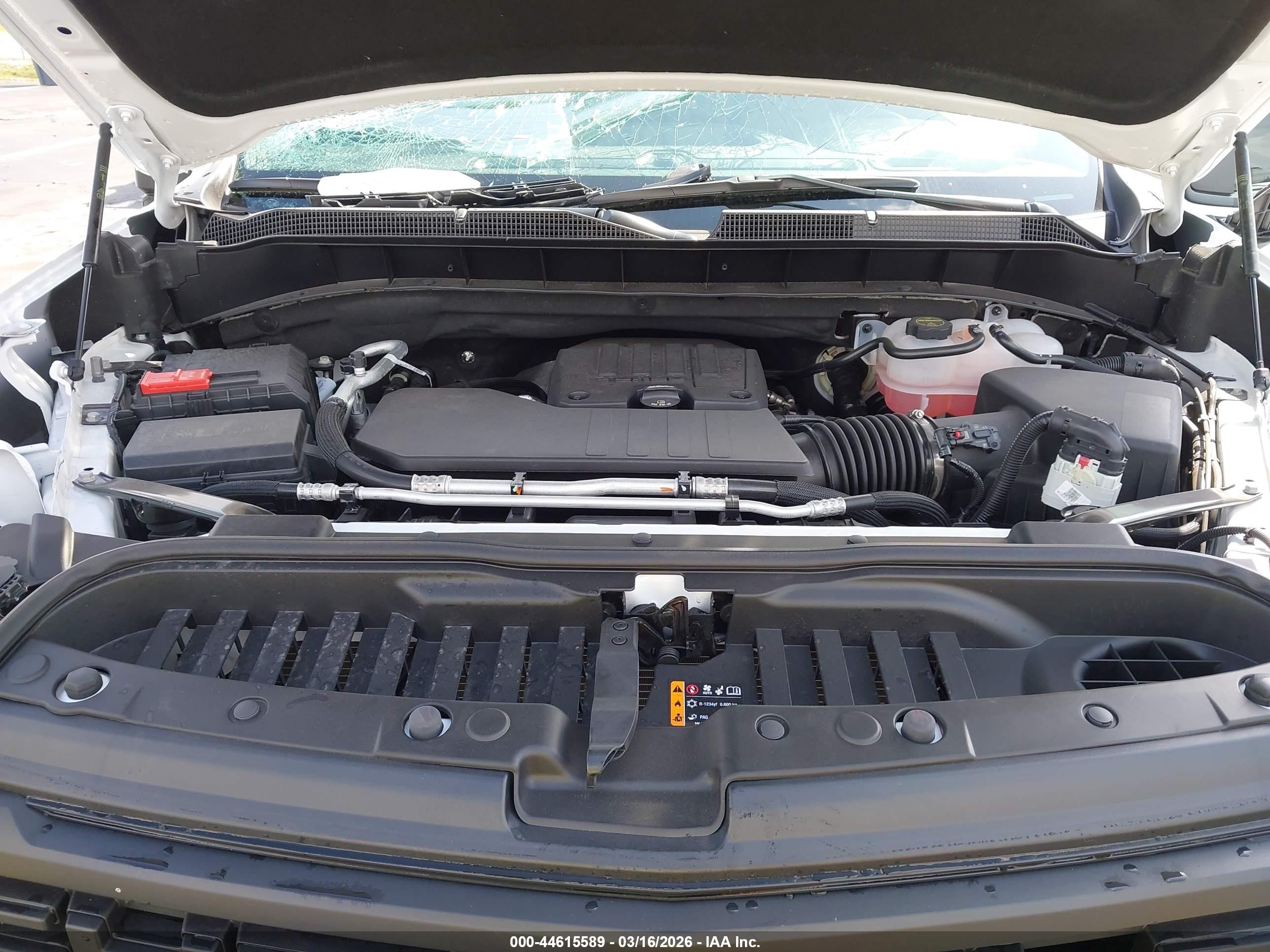 CHEVROLET SILVERADO image 10