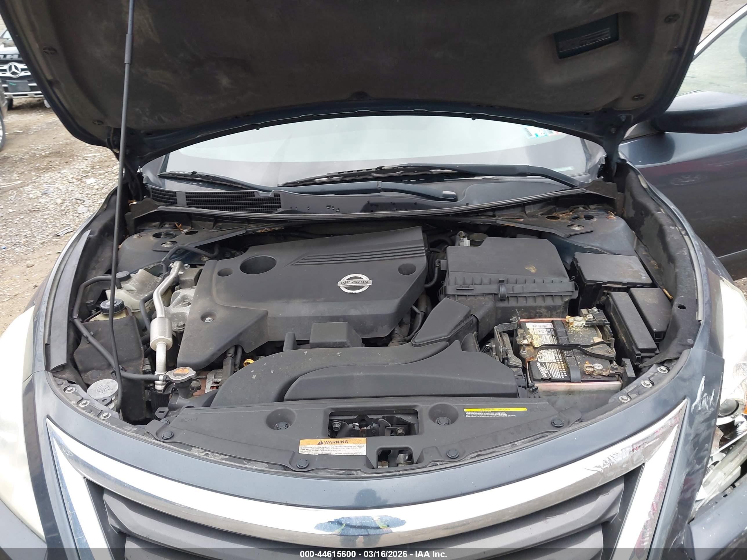 NISSAN ALTIMA image 10
