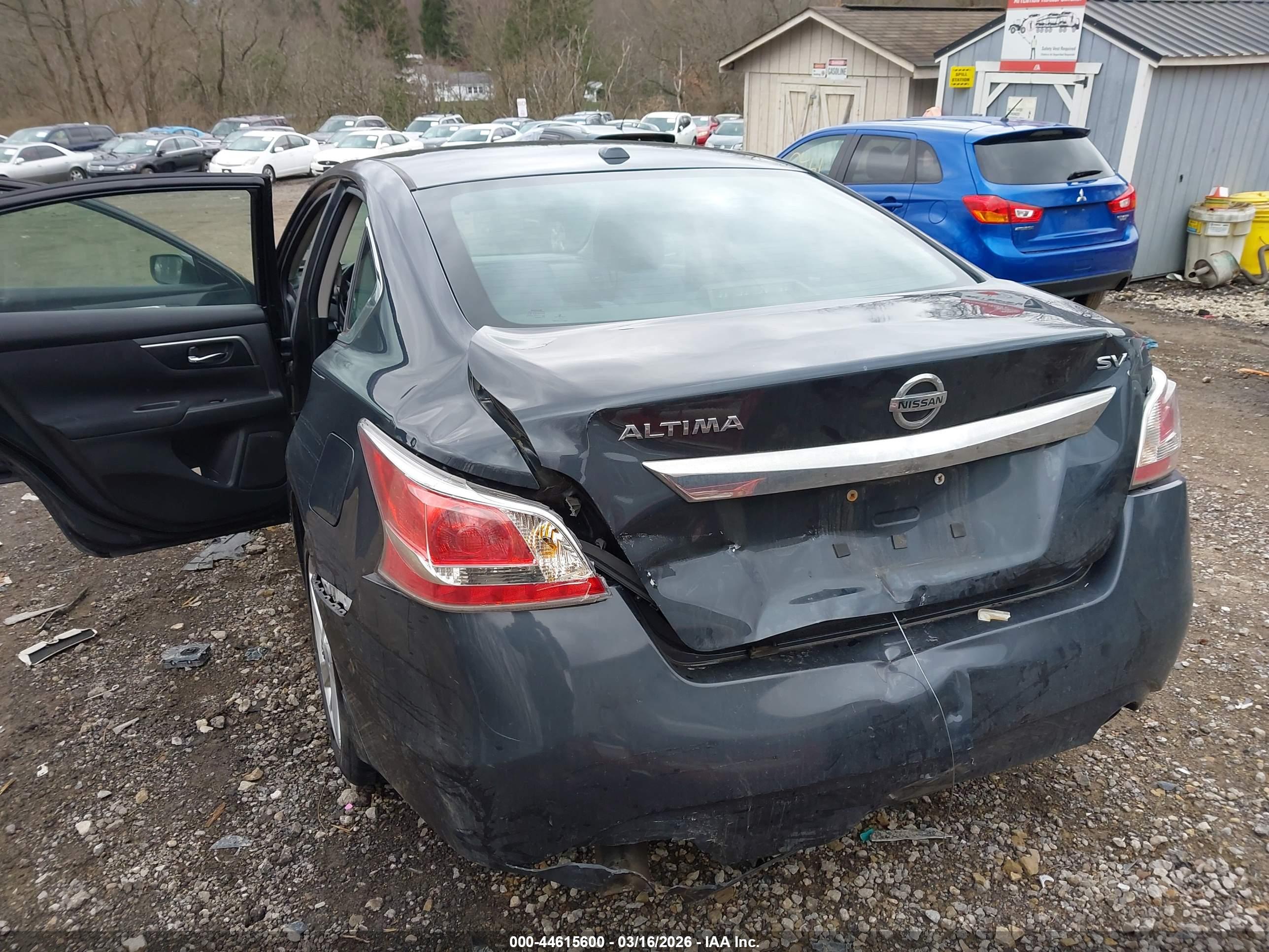 NISSAN ALTIMA image 6