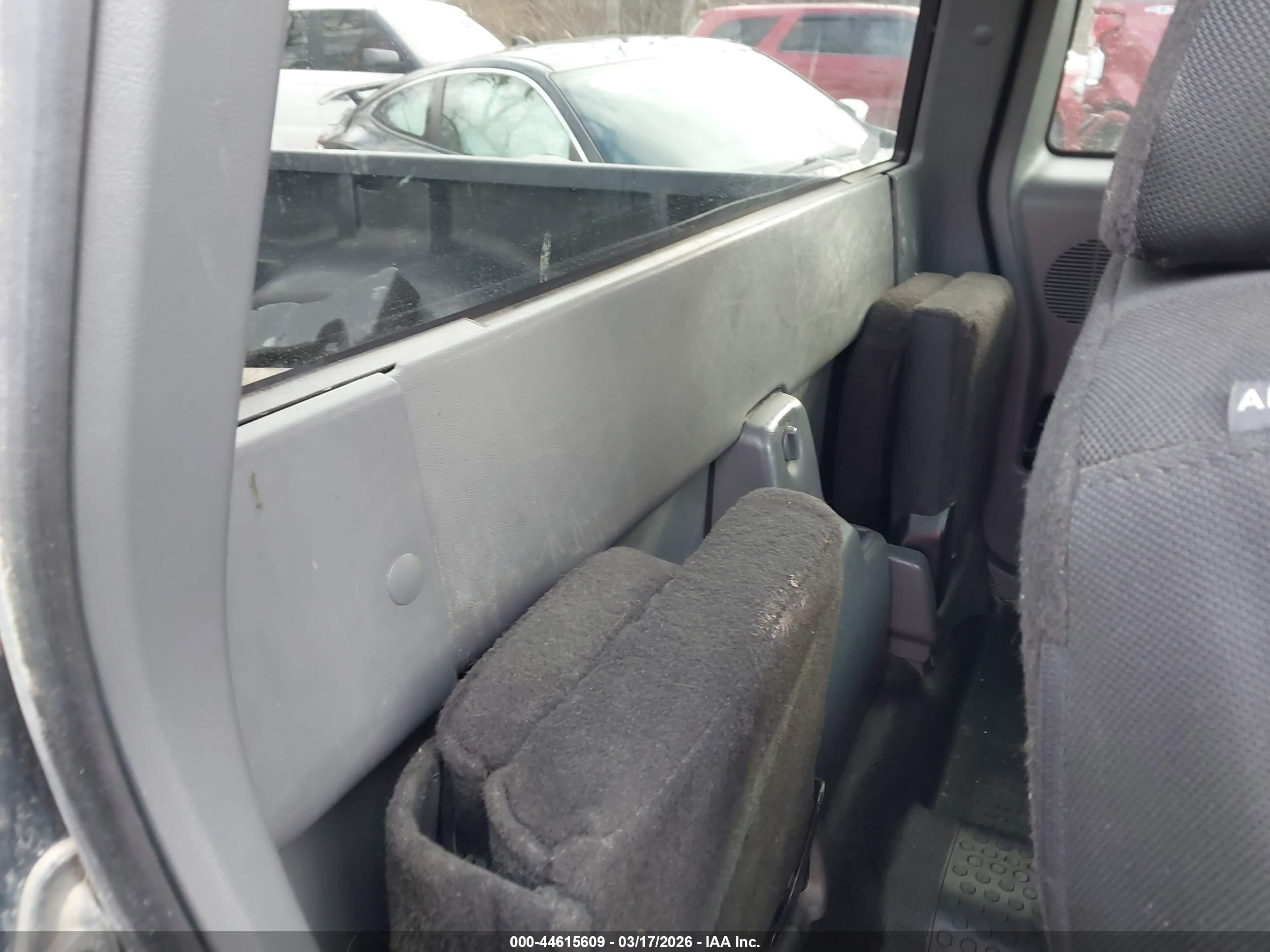 FORD RANGER image 8
