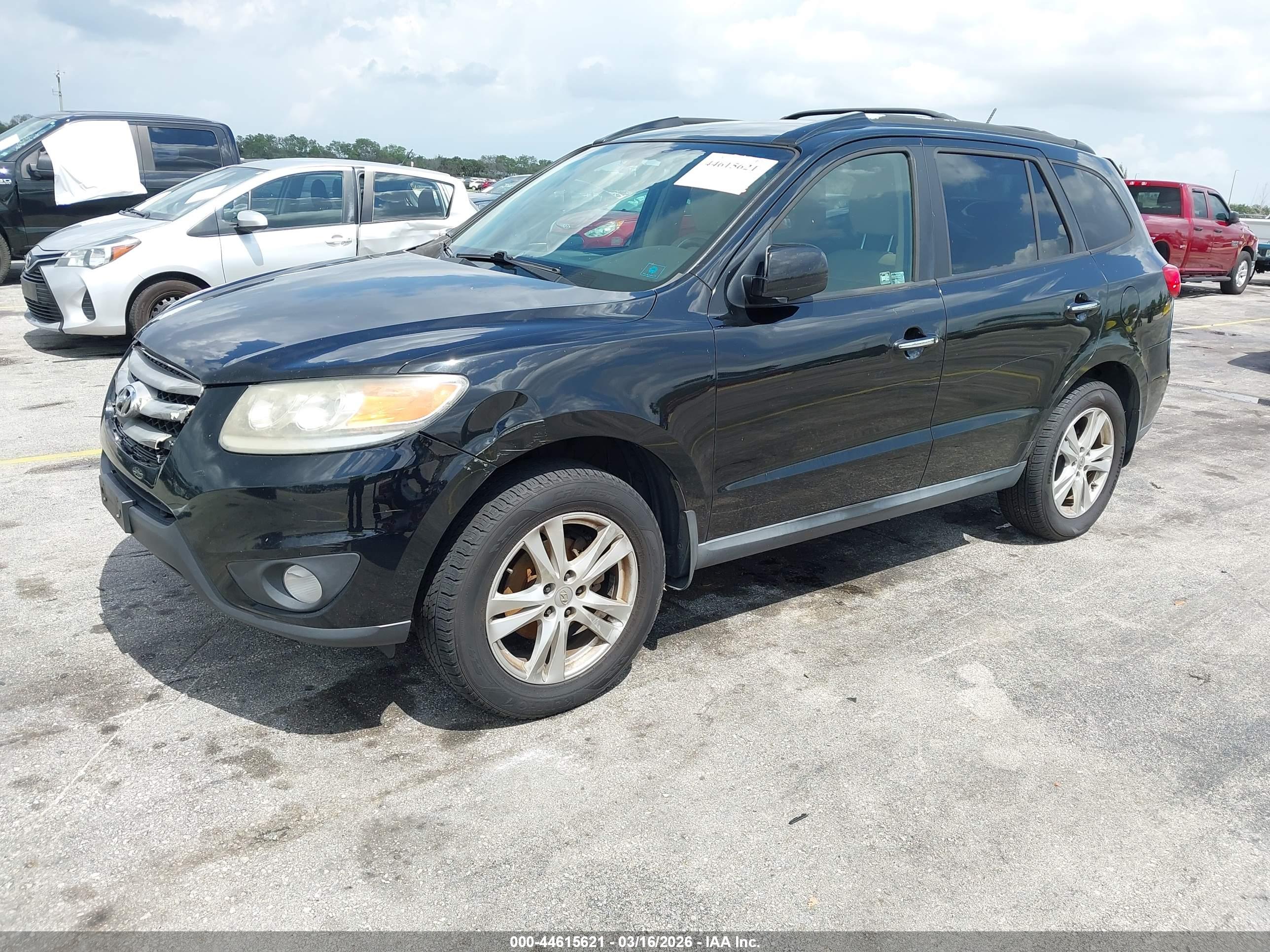 HYUNDAI SANTA image 2