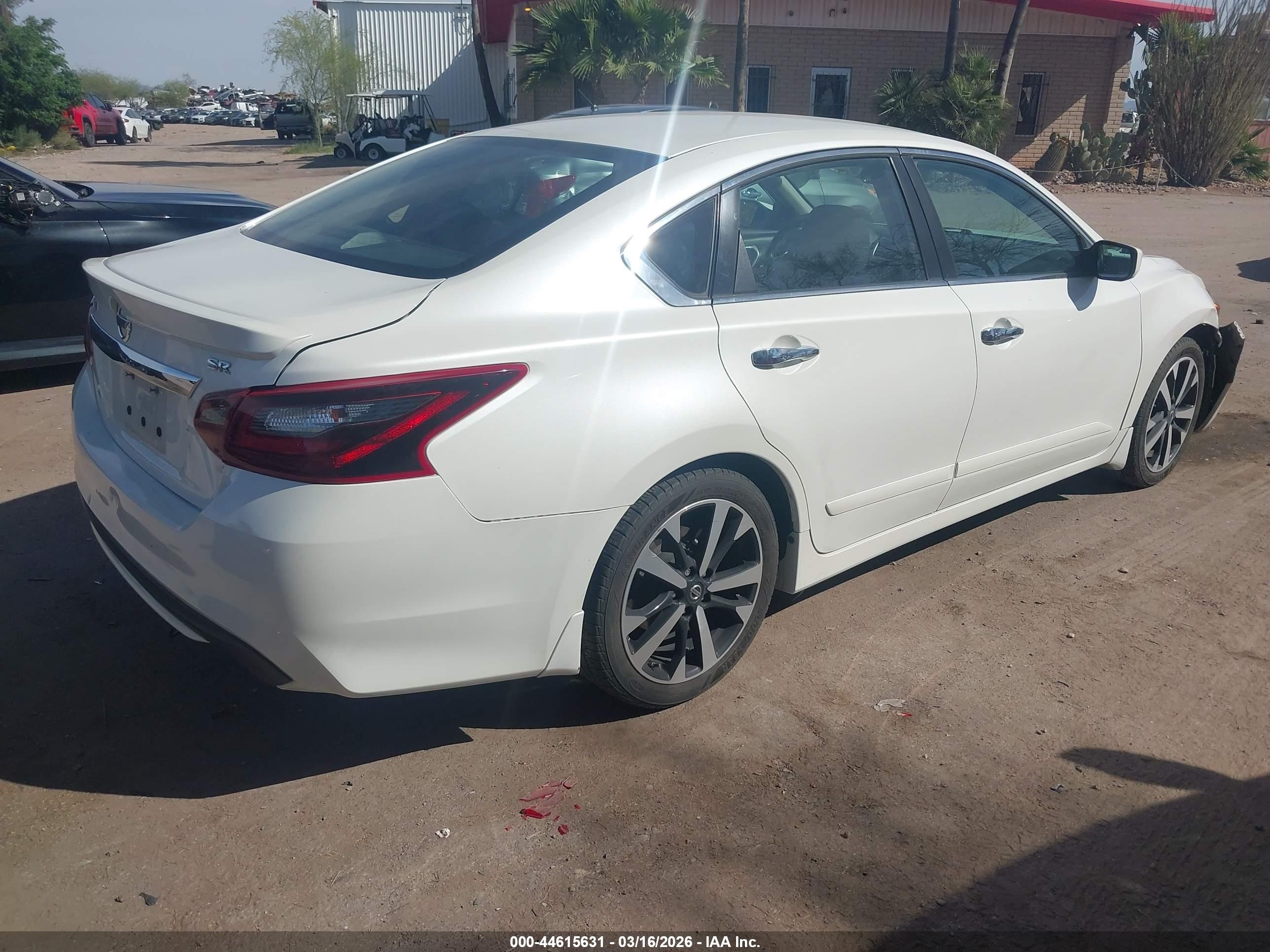 NISSAN ALTIMA image 4