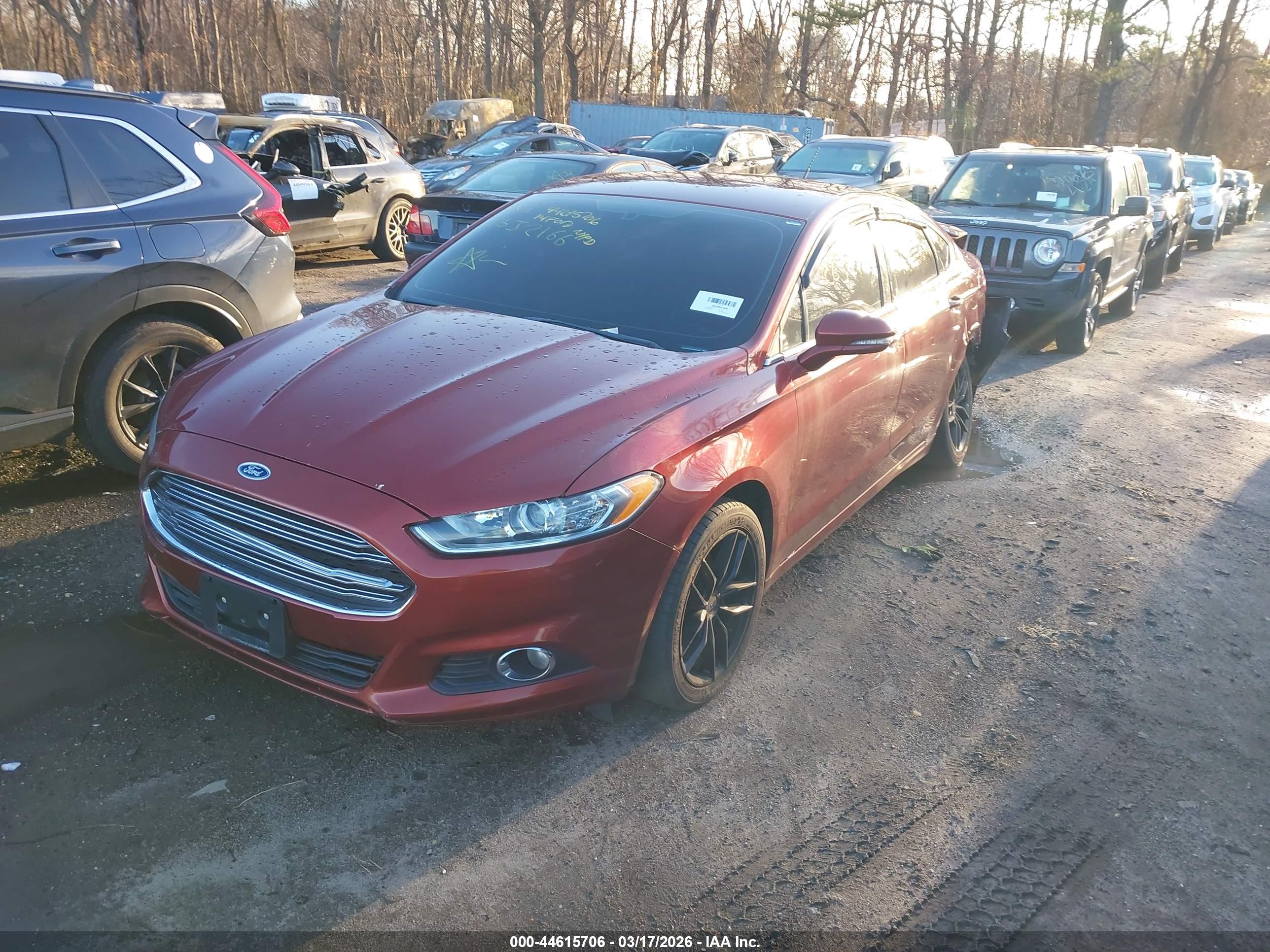 FORD FUSION image 2