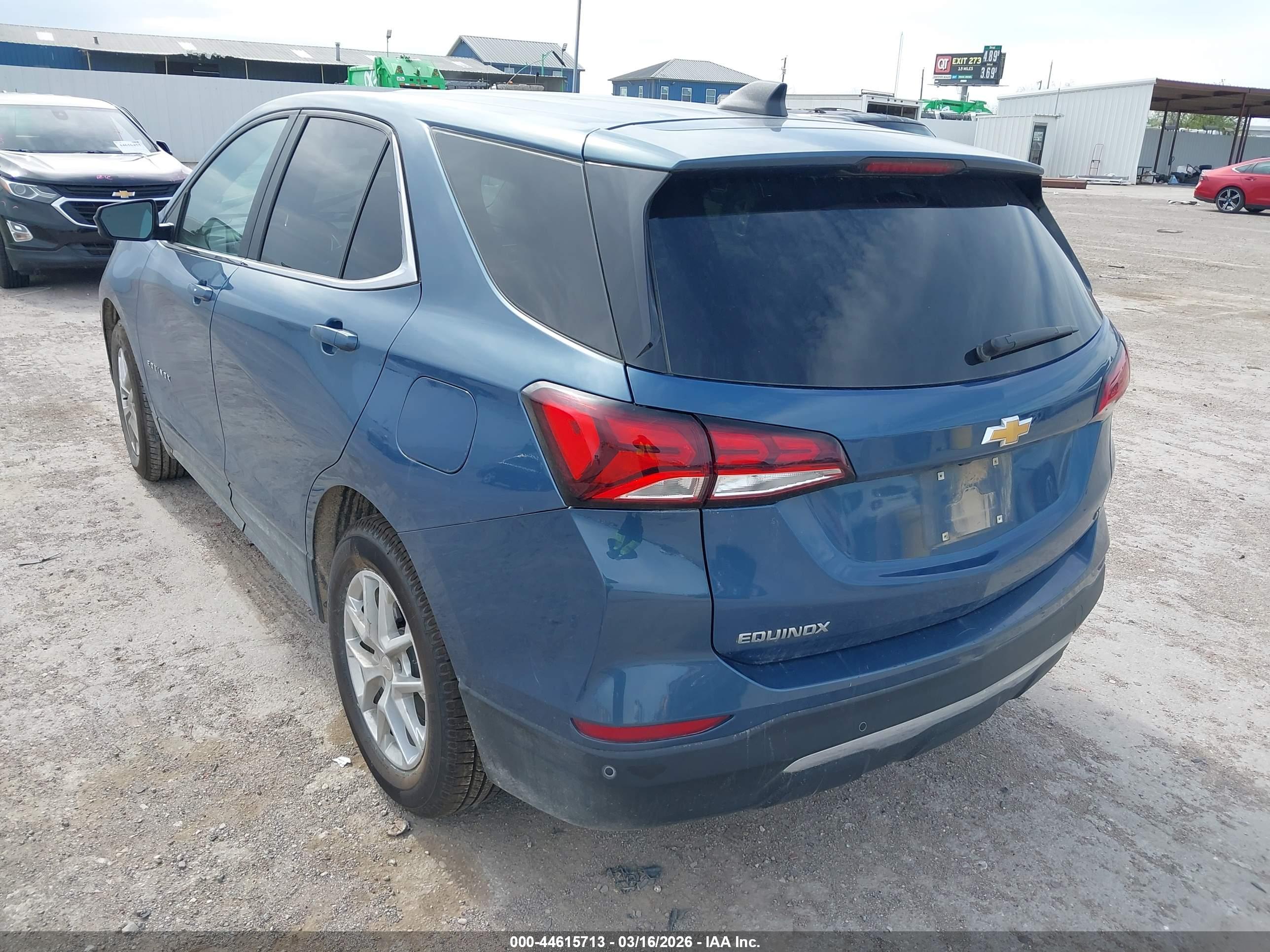 CHEVROLET EQUINOX image 3
